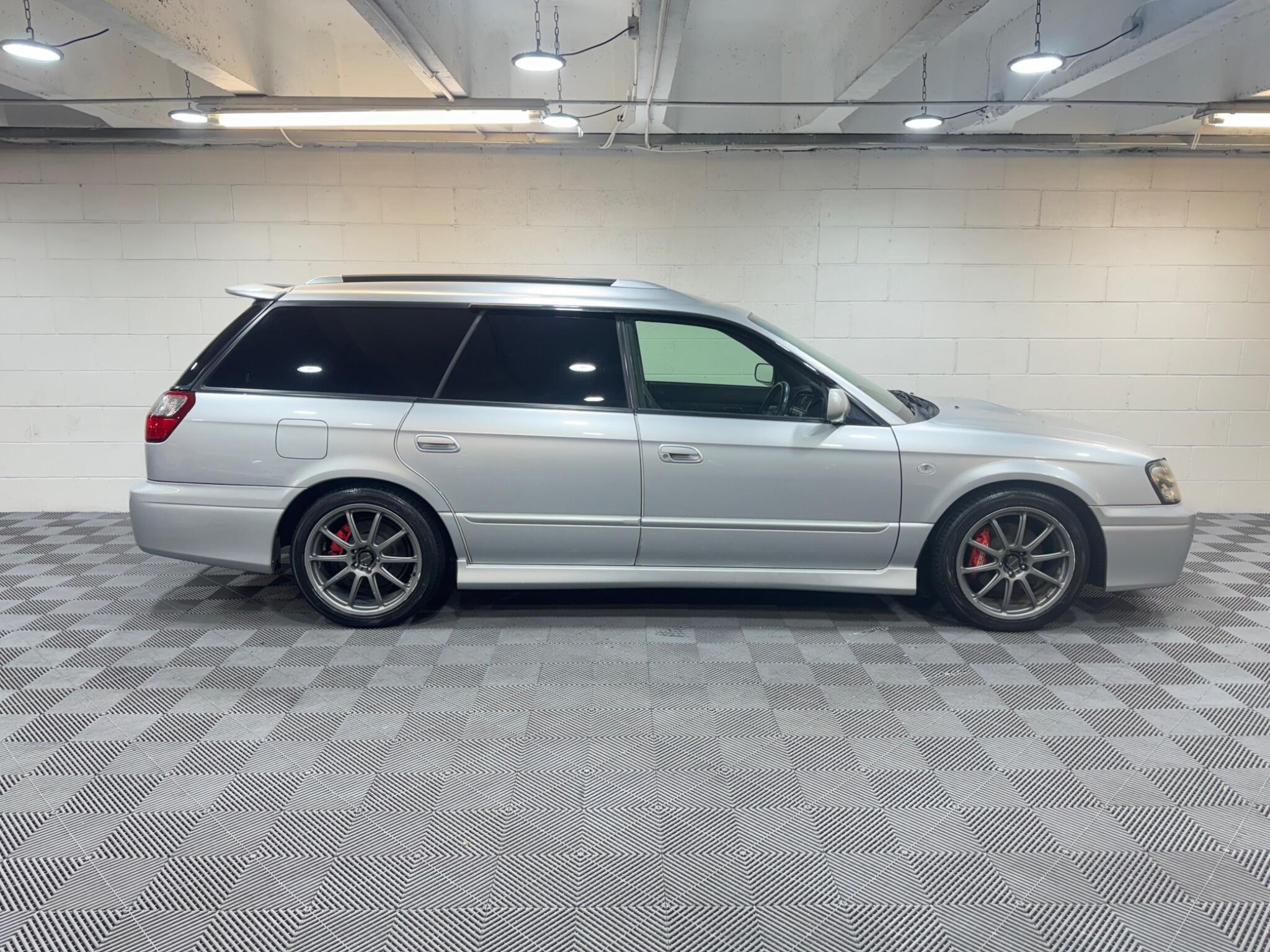 Subaru Legacy - Image 5