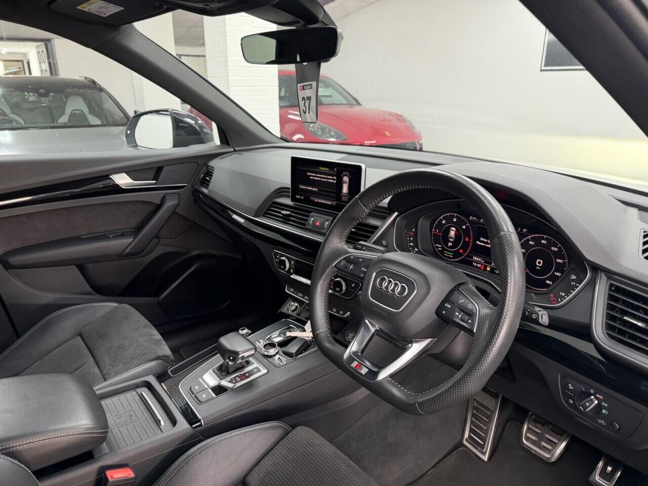 Audi Q5 - Image 15