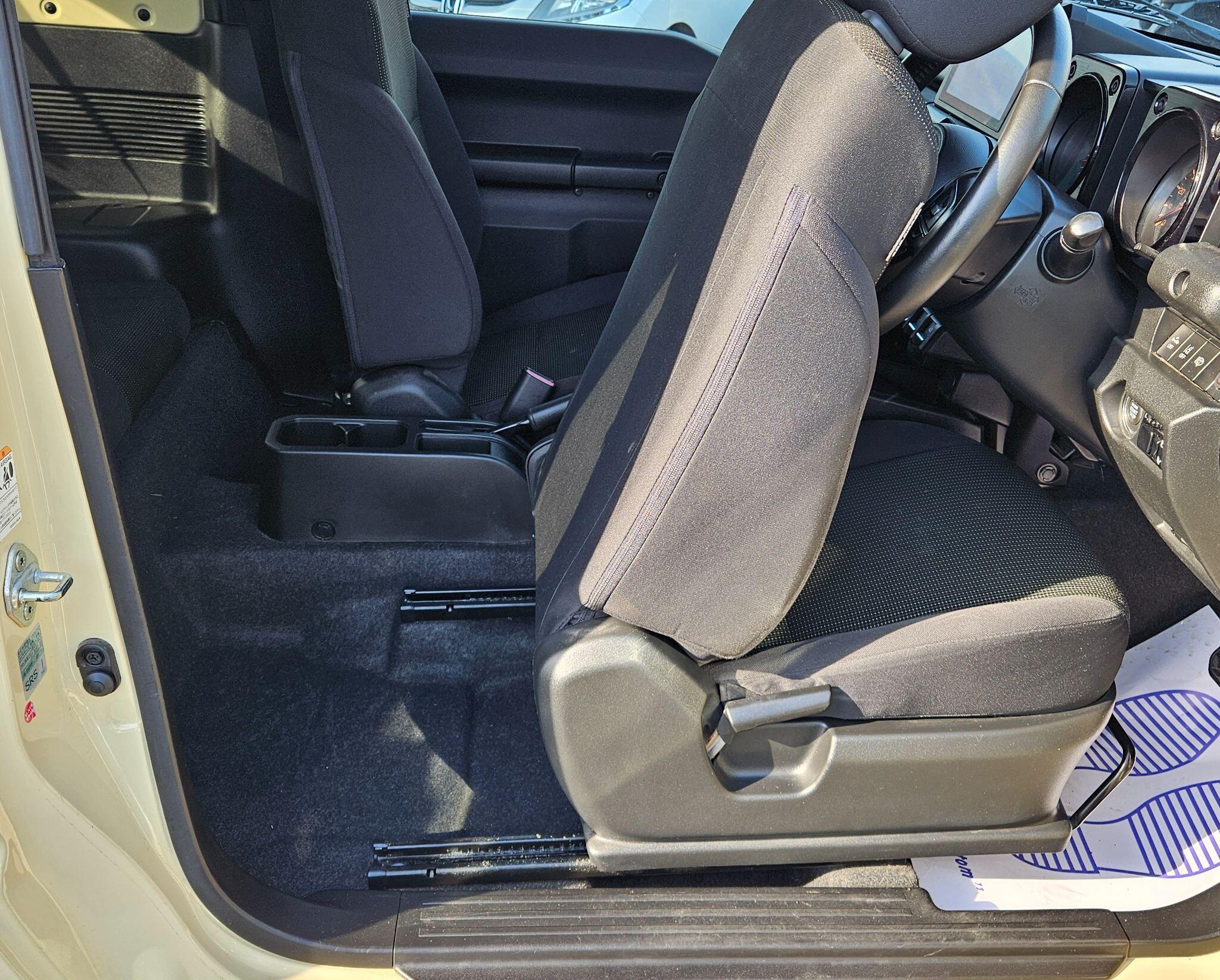 Suzuki Jimny - Image 19