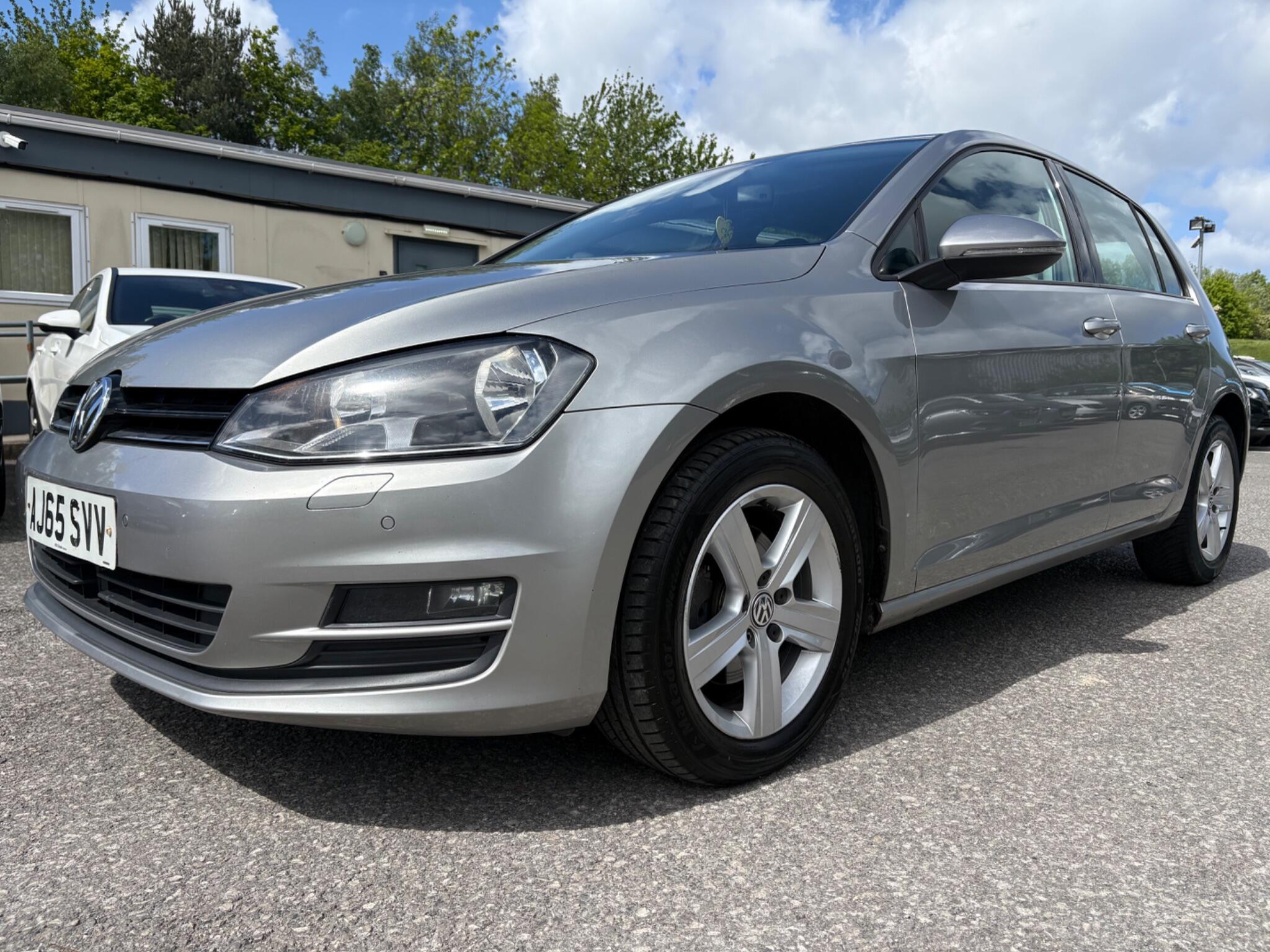 Volkswagen Golf - Image 7