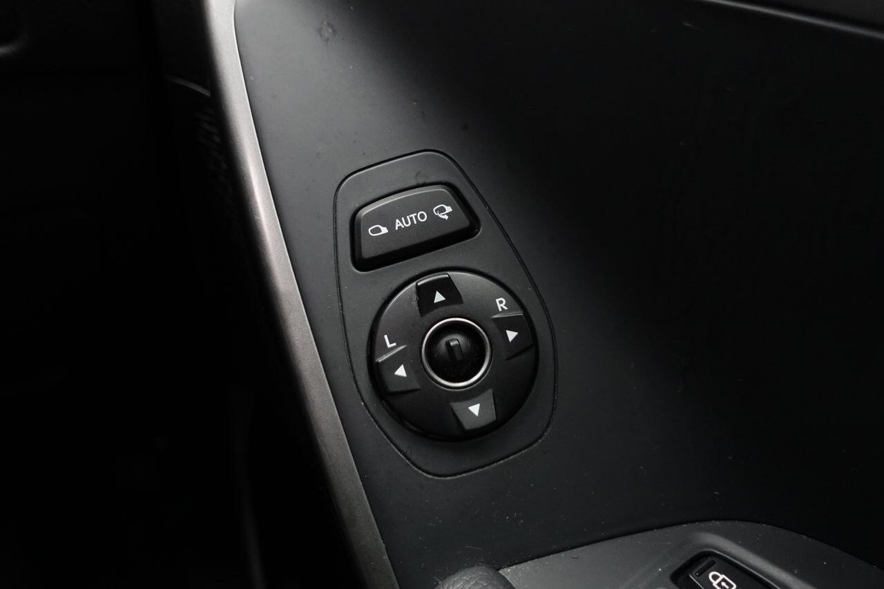 Hyundai Santa Fe - Image 48