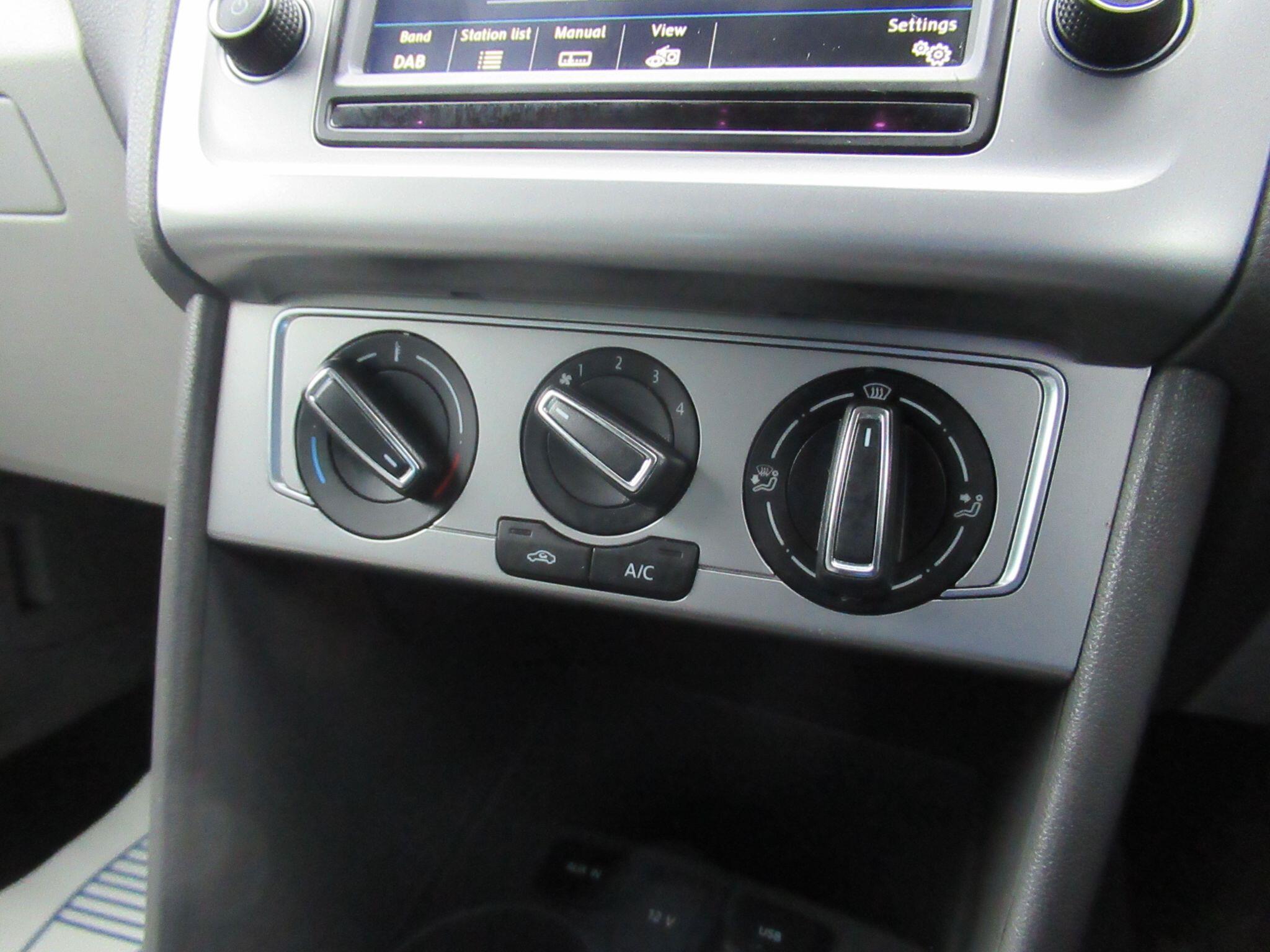 Volkswagen Polo - Image 34