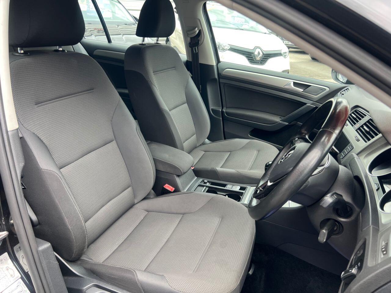 Volkswagen Golf - Image 15