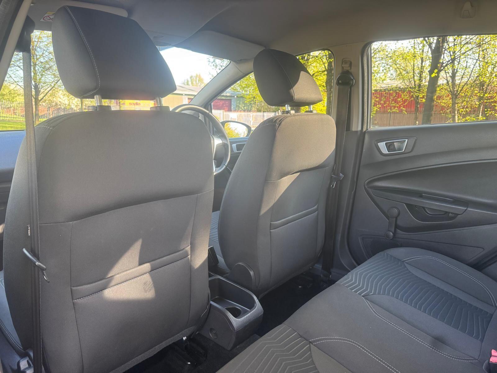 Ford Fiesta - Image 28
