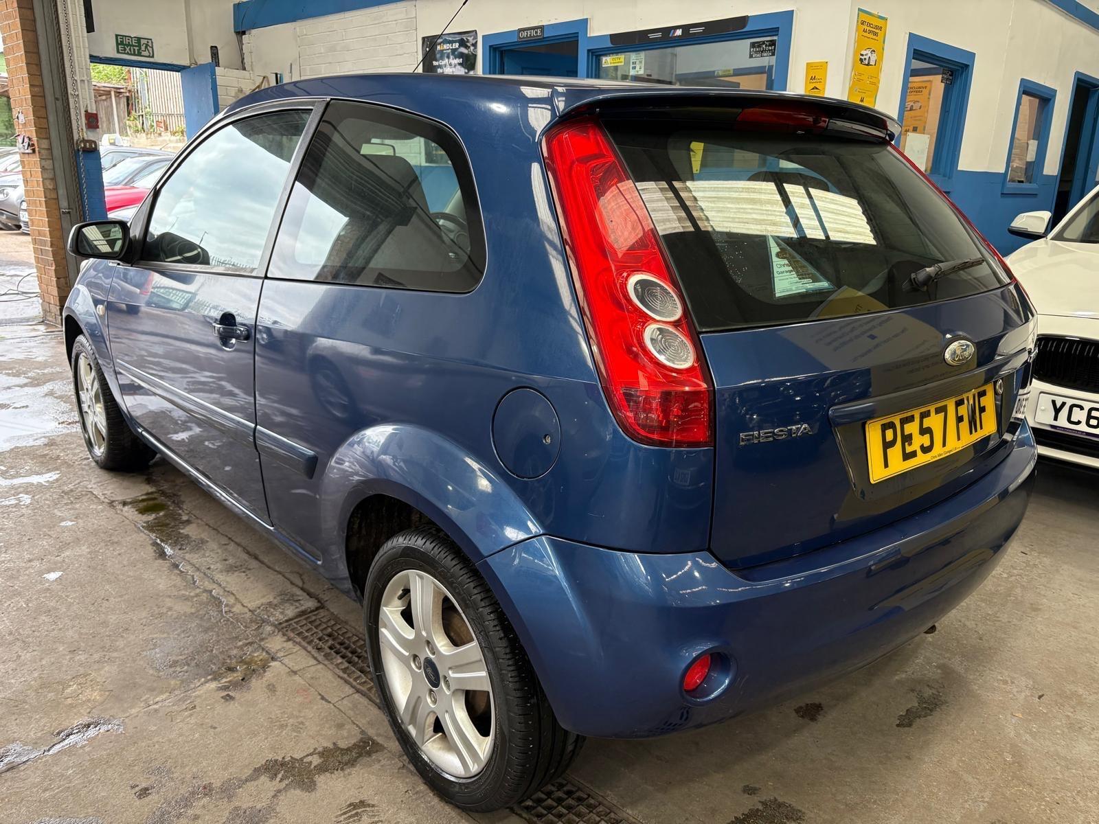 Ford Fiesta - Image 4