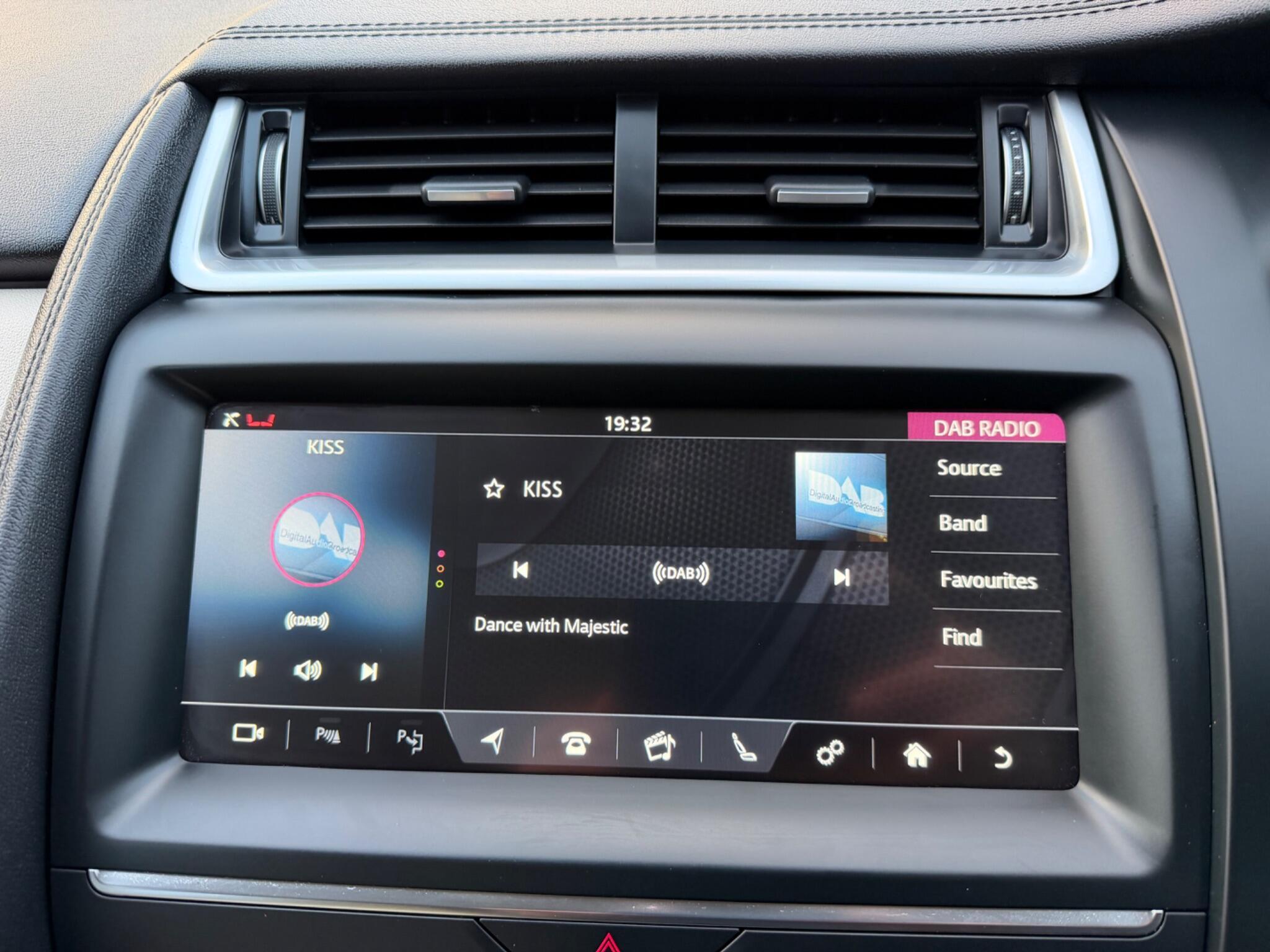 Jaguar E-Pace - Image 67