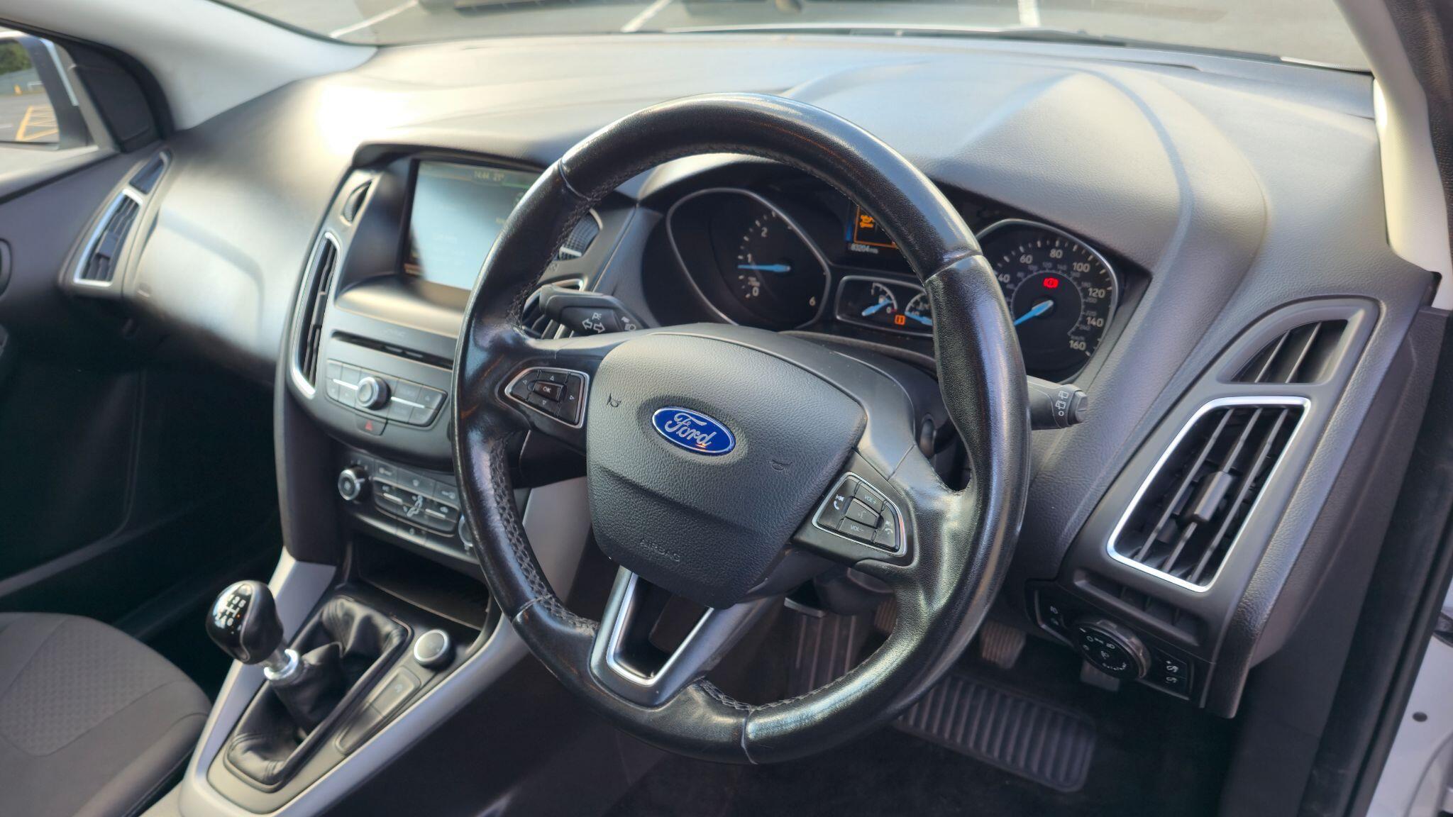 Ford Focus - Image 15