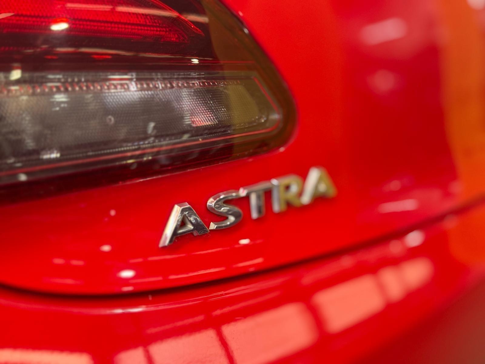 Vauxhall Astra GTC - Image 18