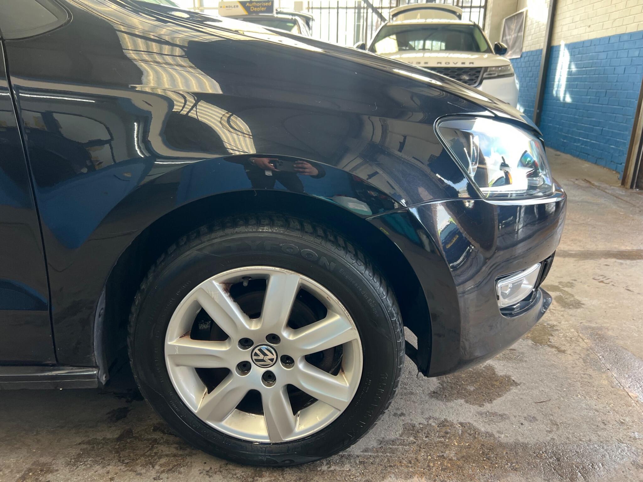 Volkswagen Polo - Image 14