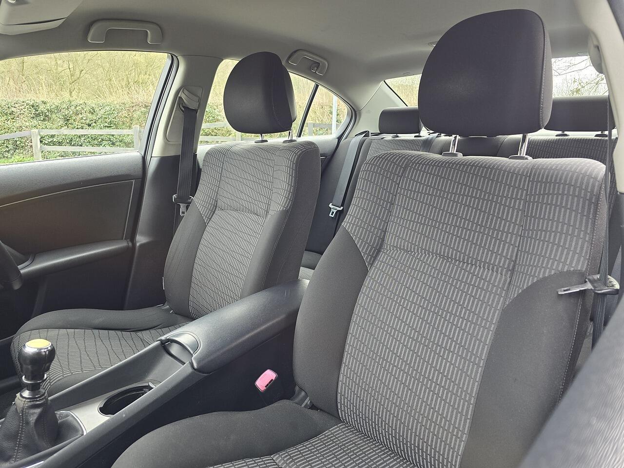 Toyota Avensis - Image 3