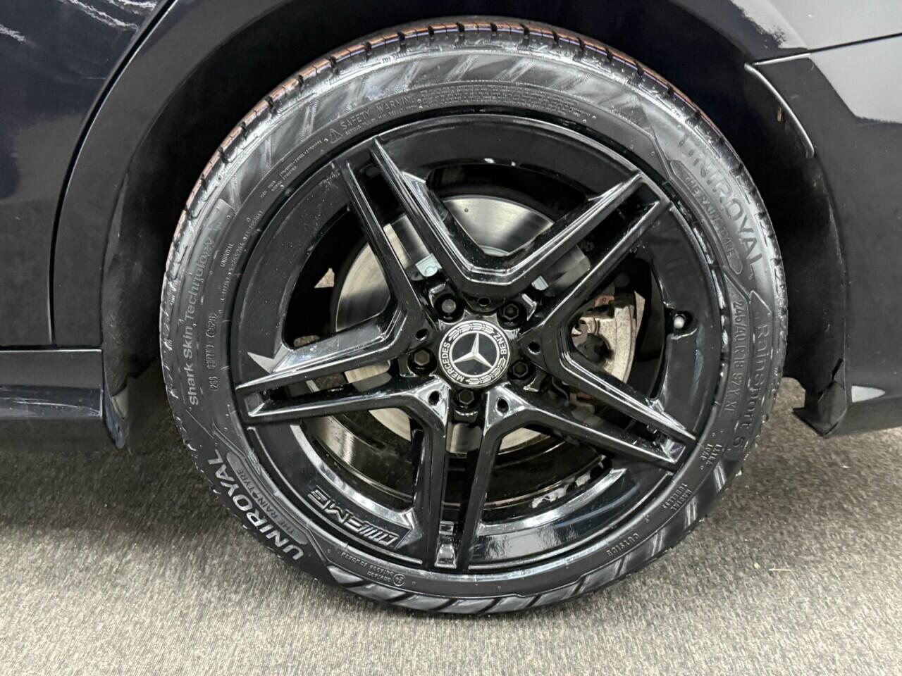 Mercedes C-Class - Image 13