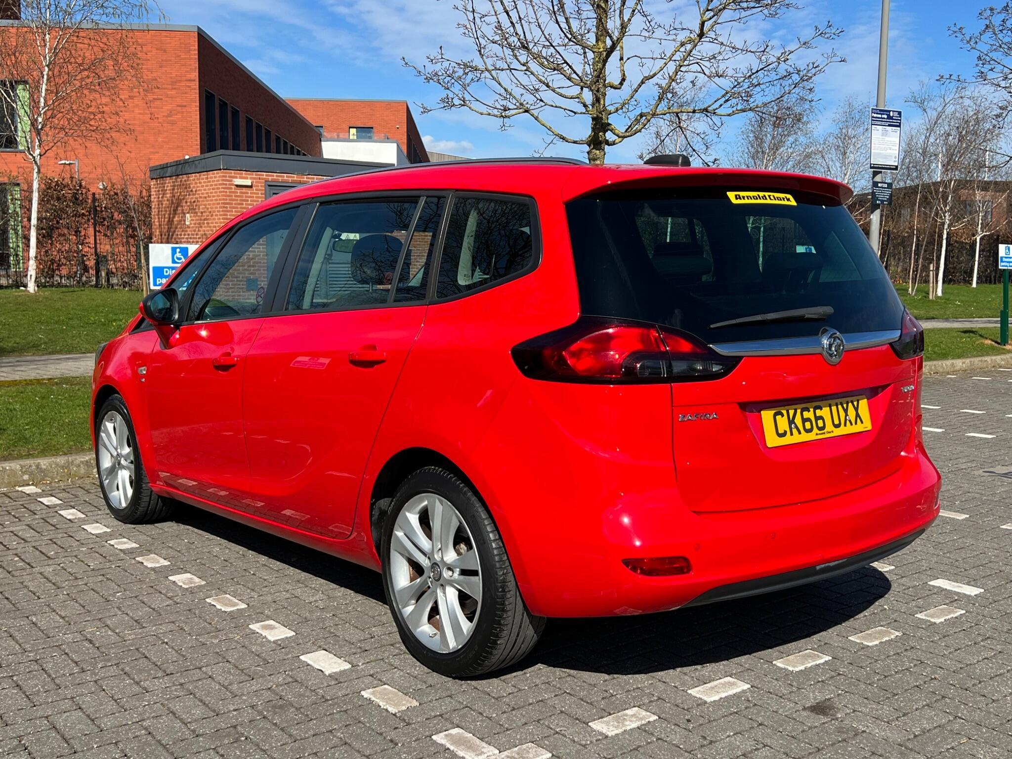 Vauxhall Zafira Tourer - Image 4