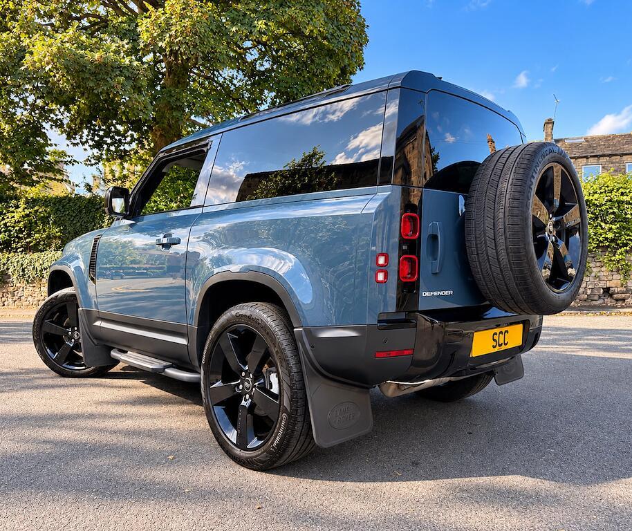 Land Rover Defender 90 - Image 8