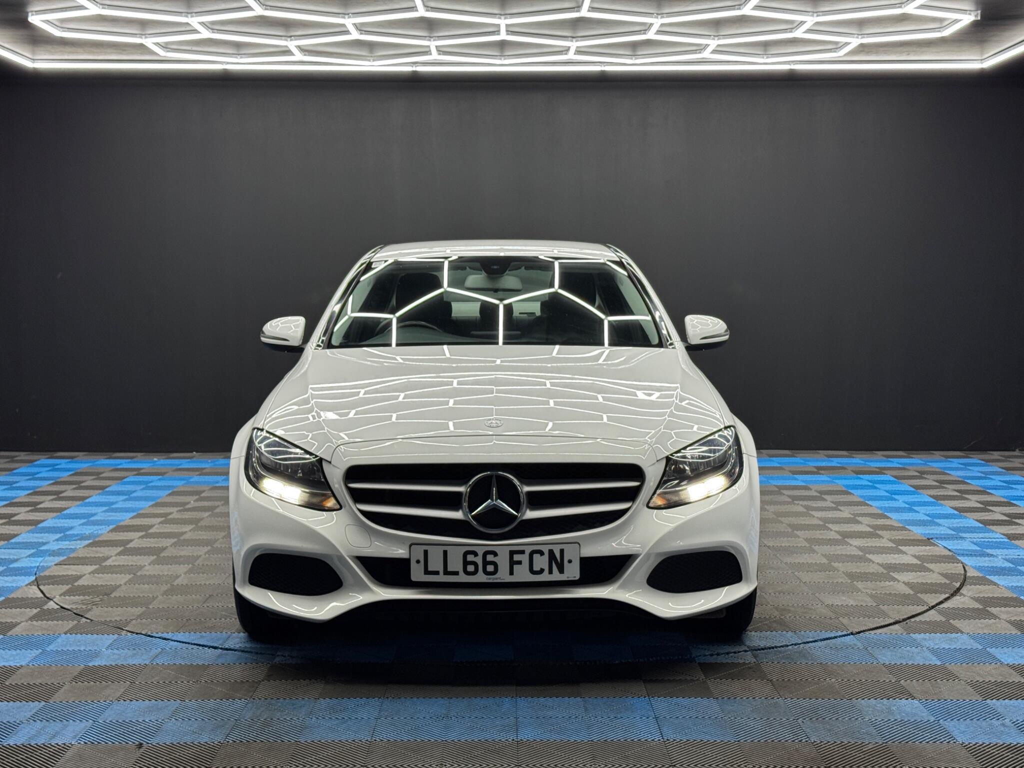 Mercedes C Class - Image 2