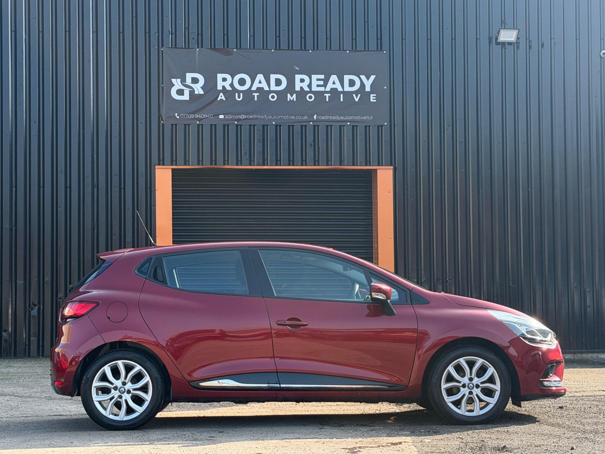 Renault Clio - Image 7