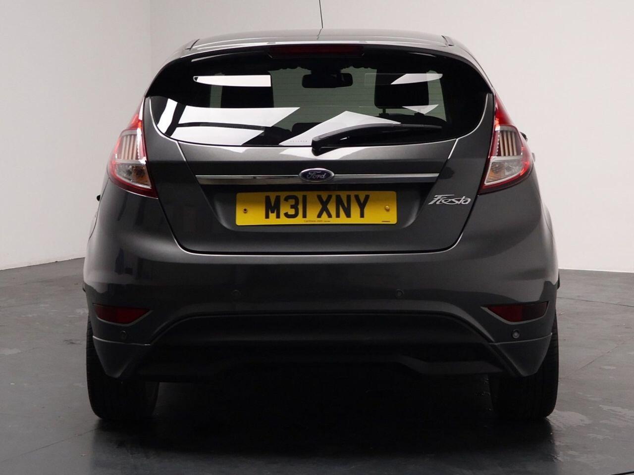 Ford Fiesta - Image 11