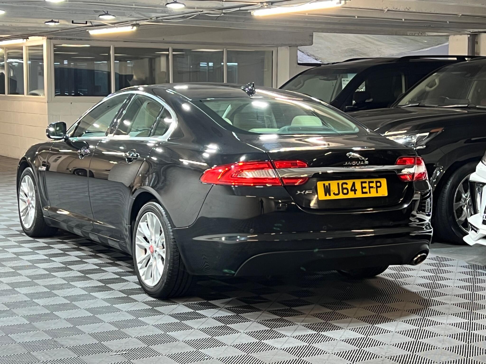Jaguar XF - Image 3