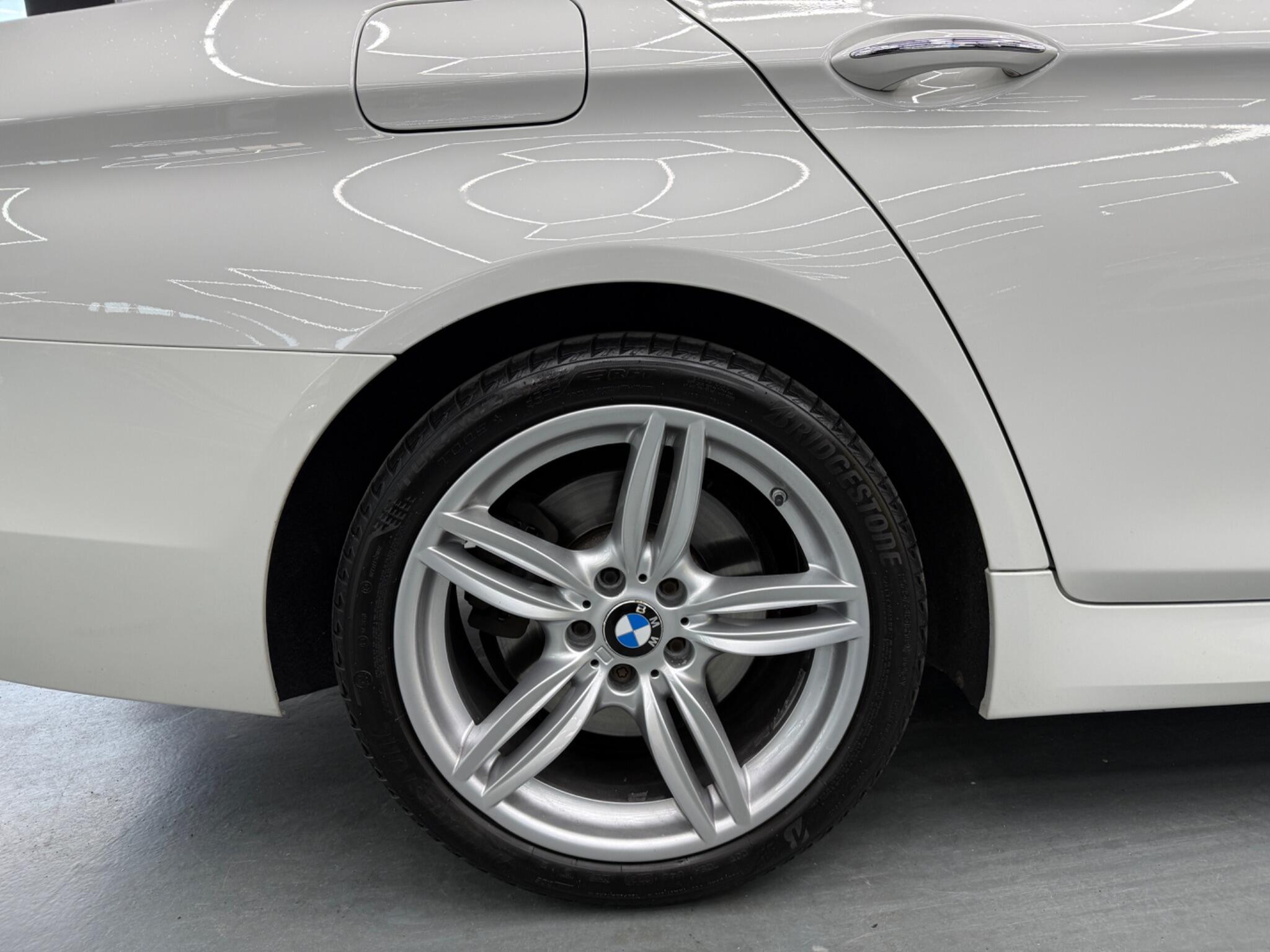 BMW 5 Series - Image 18