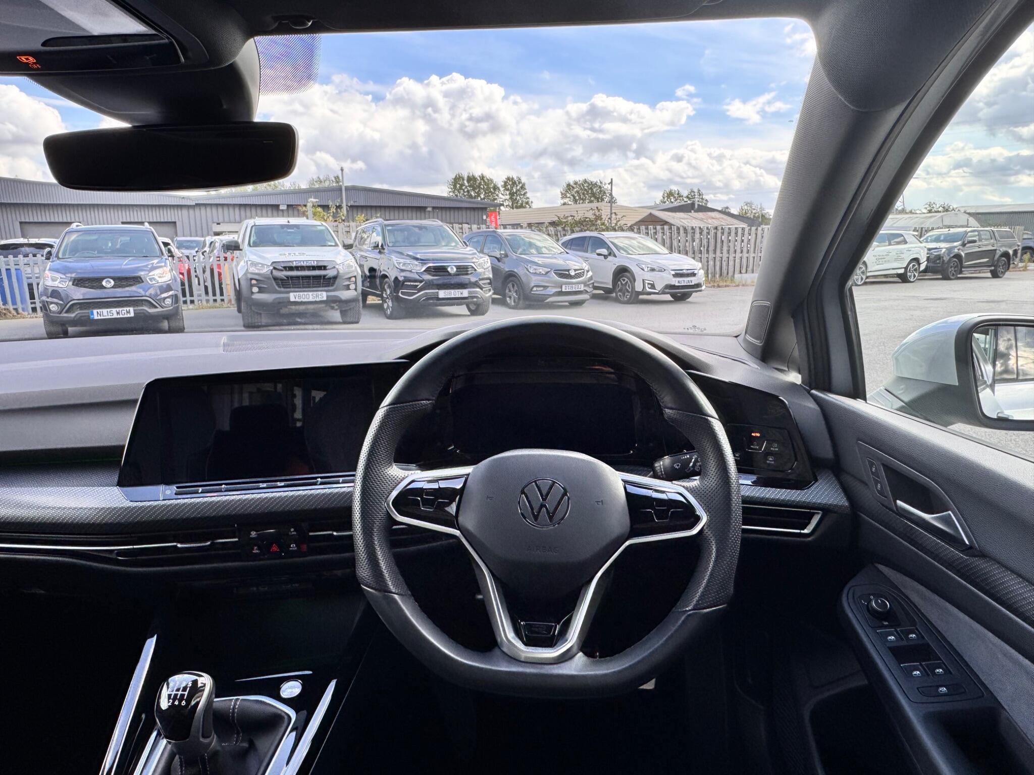 Volkswagen Golf - Image 5