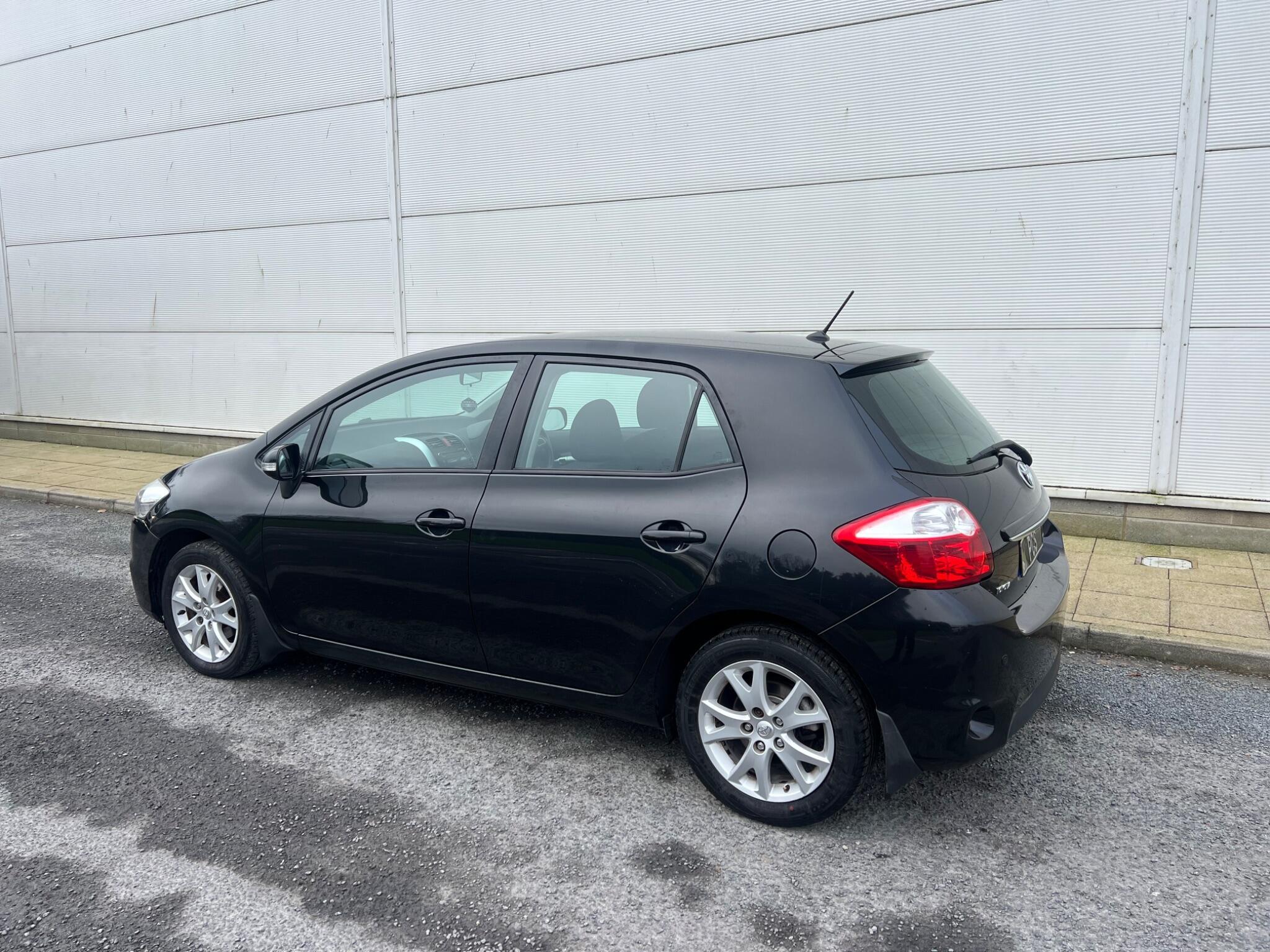 Toyota Auris - Image 28