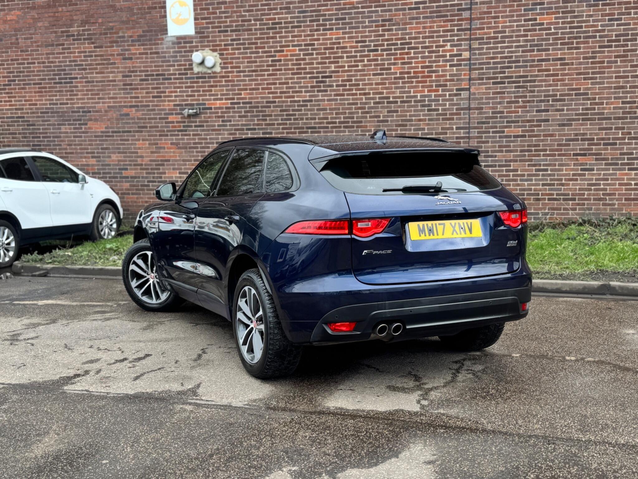 Jaguar F-Pace - Image 10