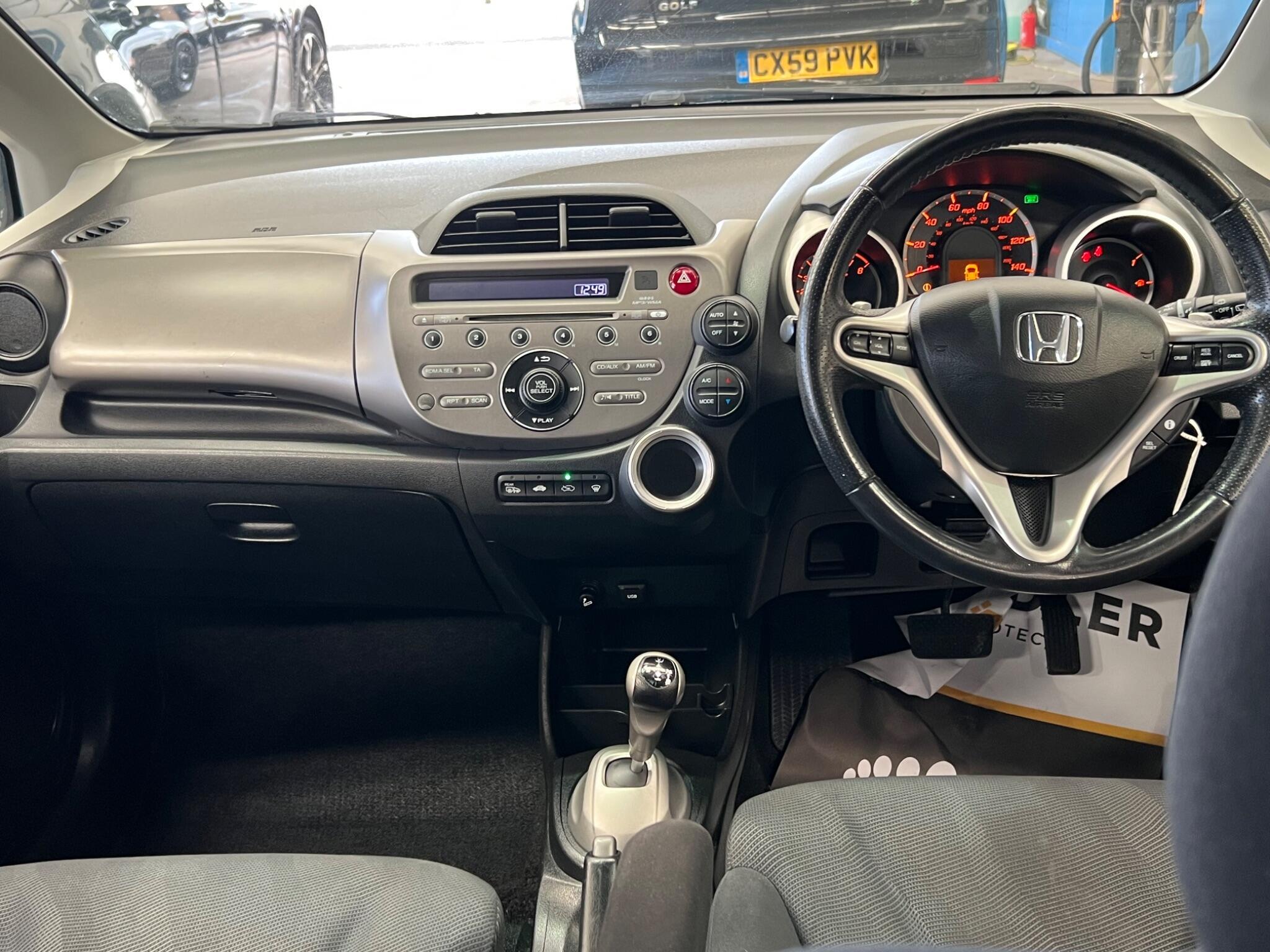 Honda Jazz - Image 23