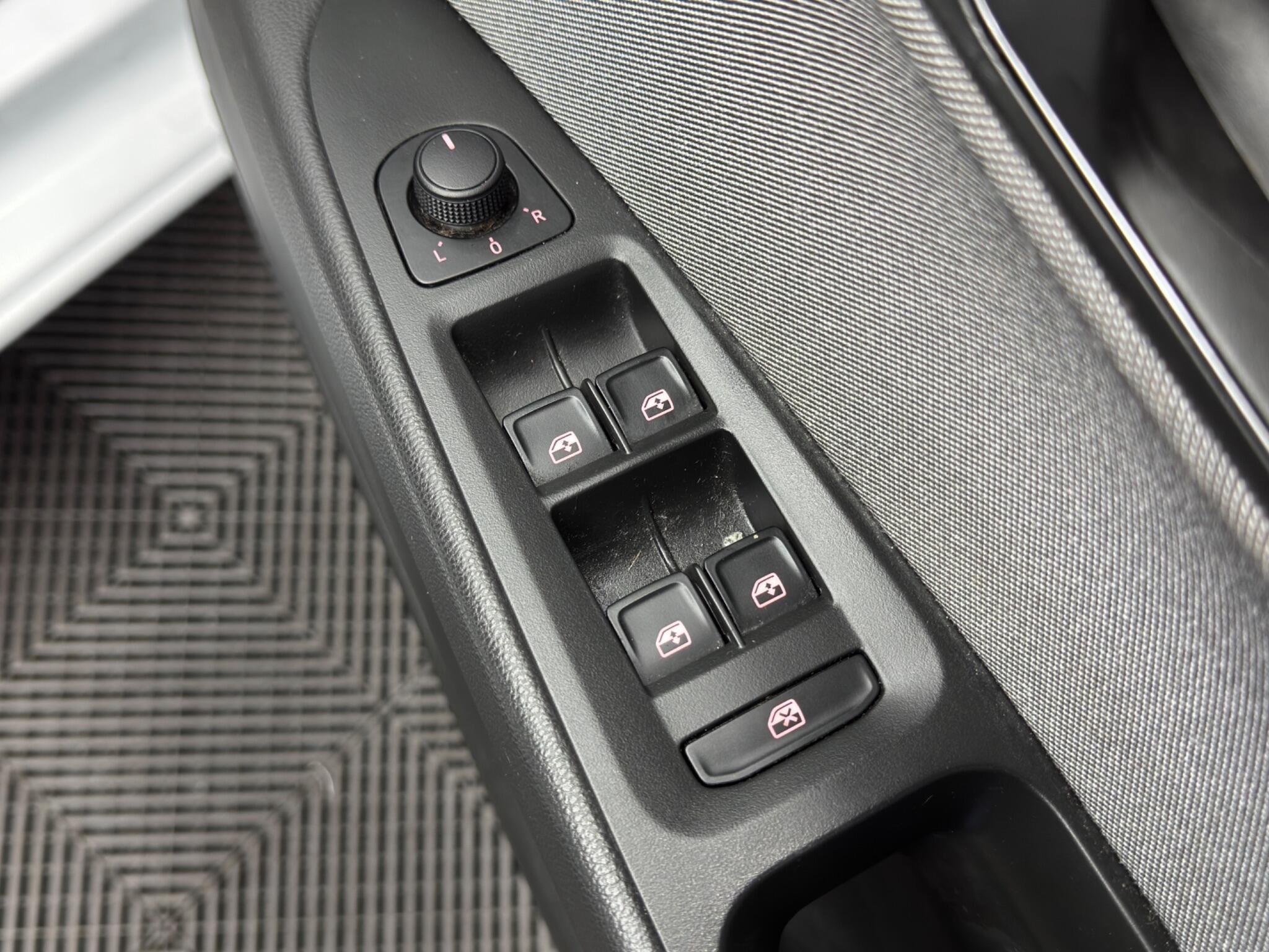 SEAT Leon - Image 39