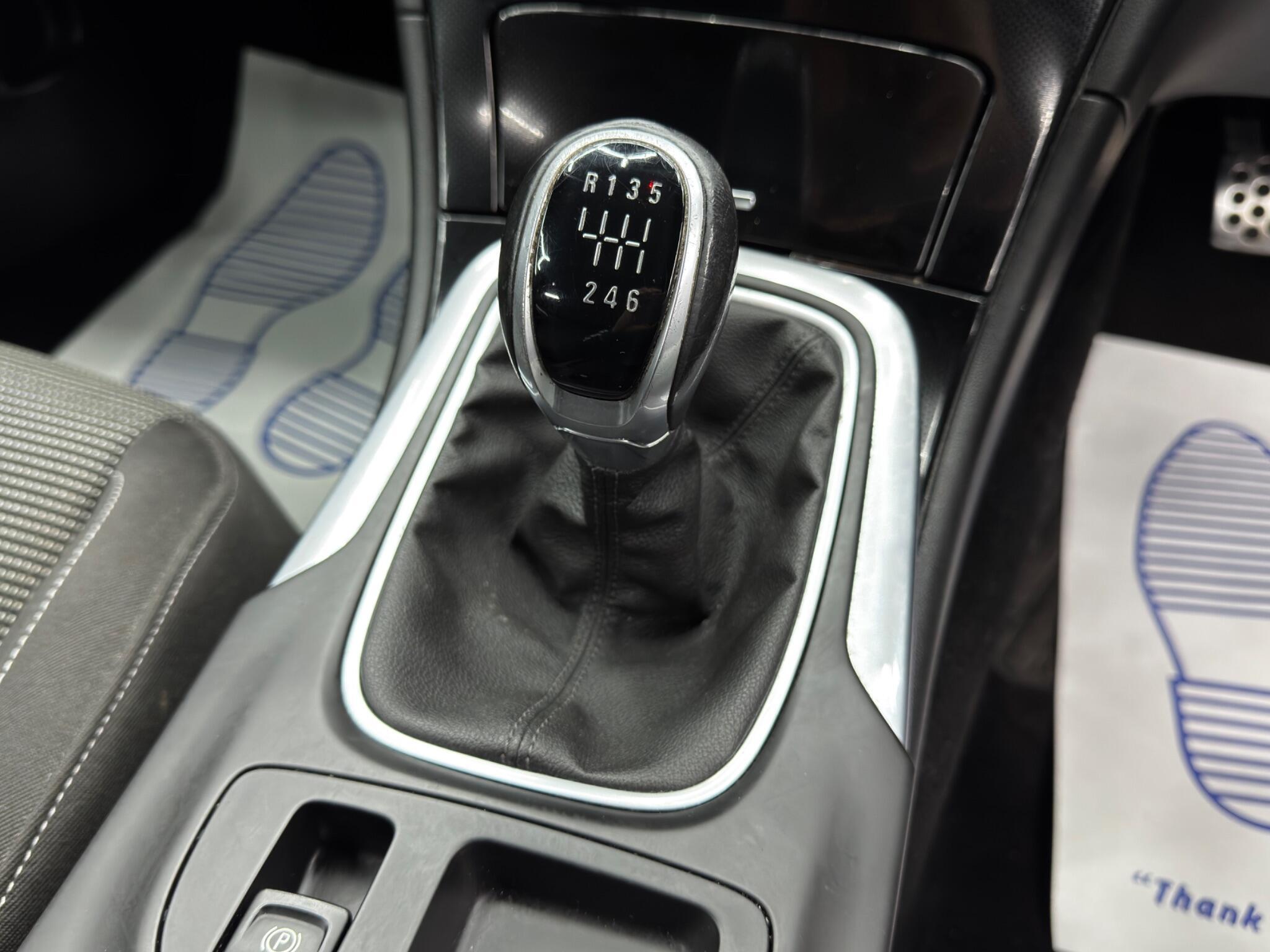 Vauxhall Insignia - Image 26