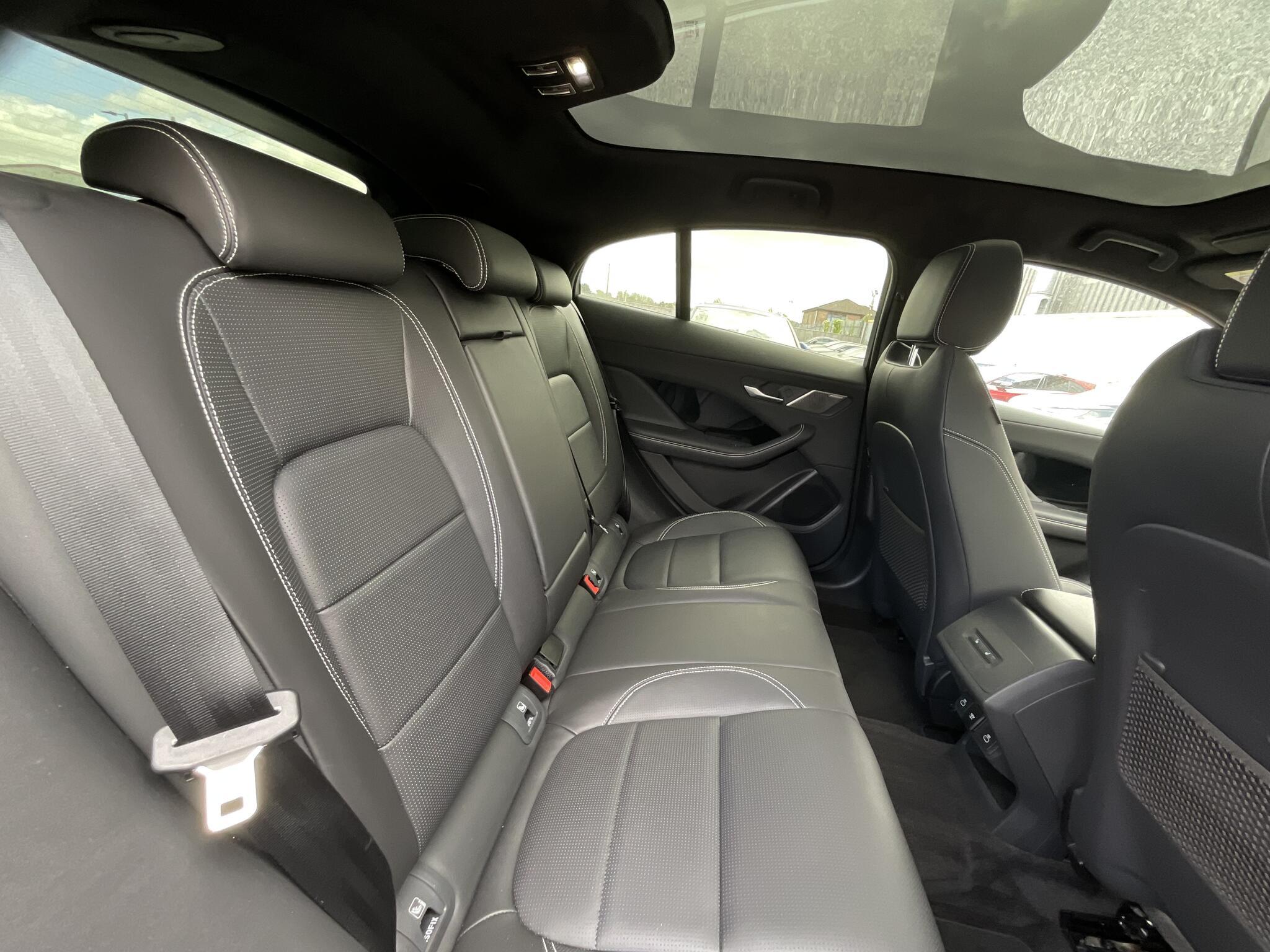Jaguar I-Pace - Image 11