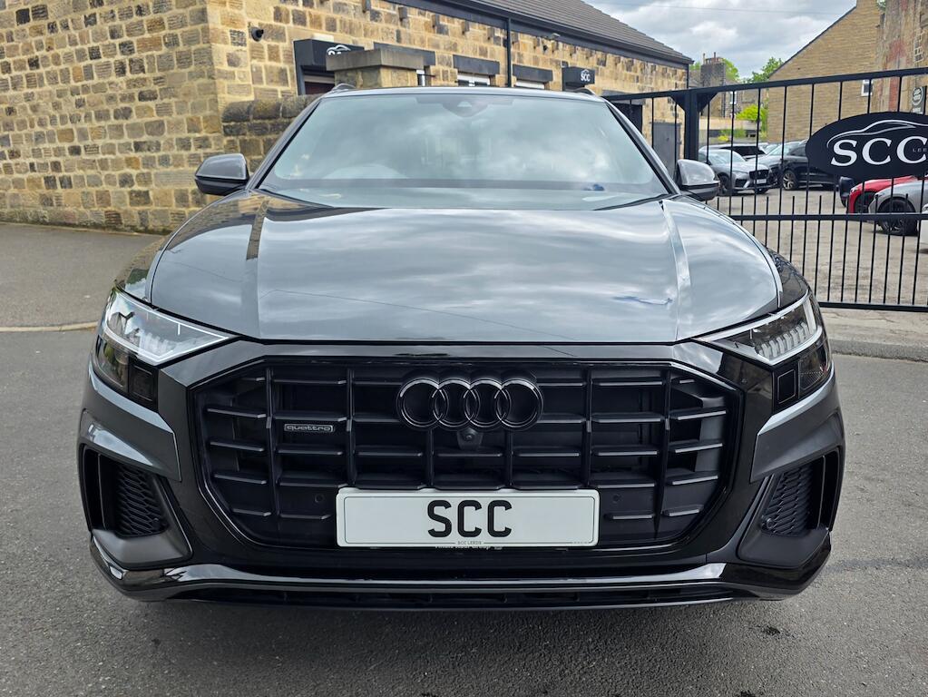 Audi Q8 - Image 3