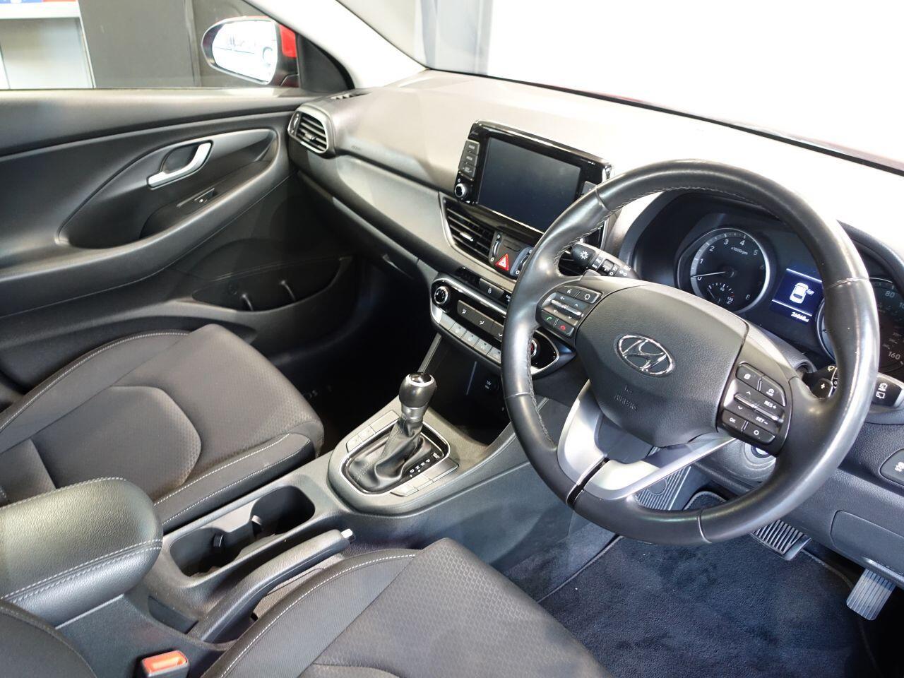 Hyundai i30 - Image 2