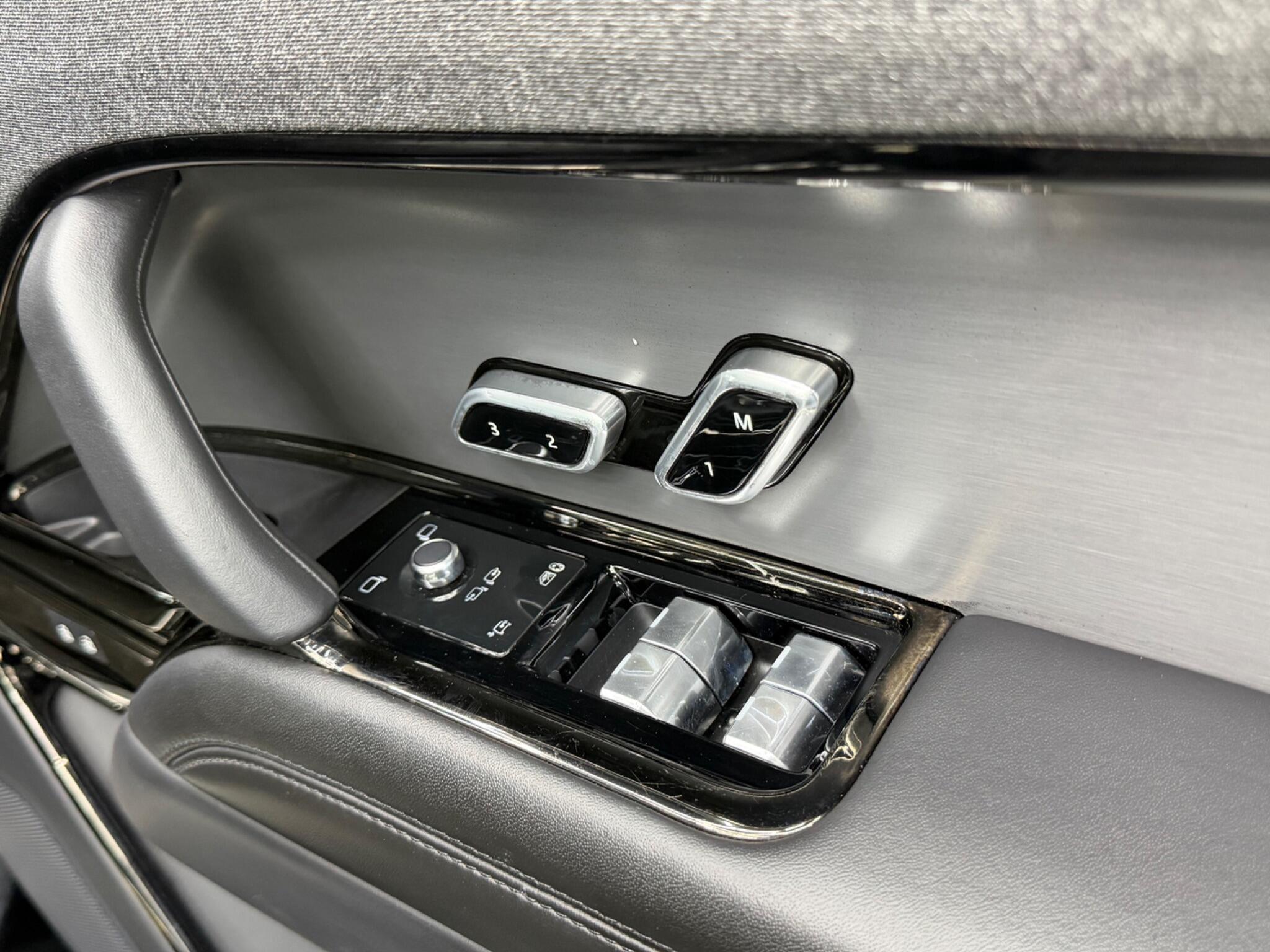 Land Rover RANGE ROVER SPORT - Image 29