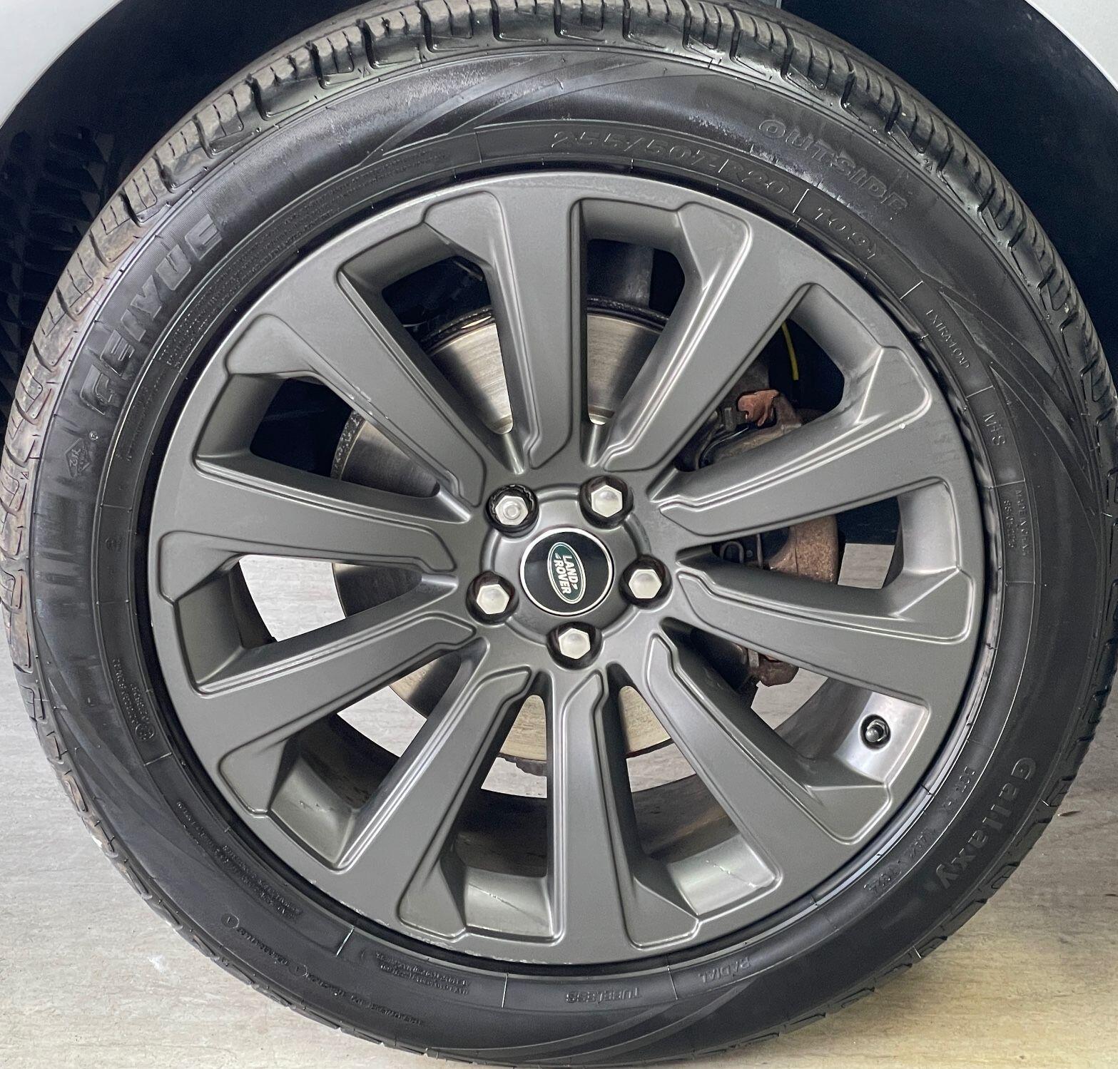 Land Rover Range Rover Velar - Image 15