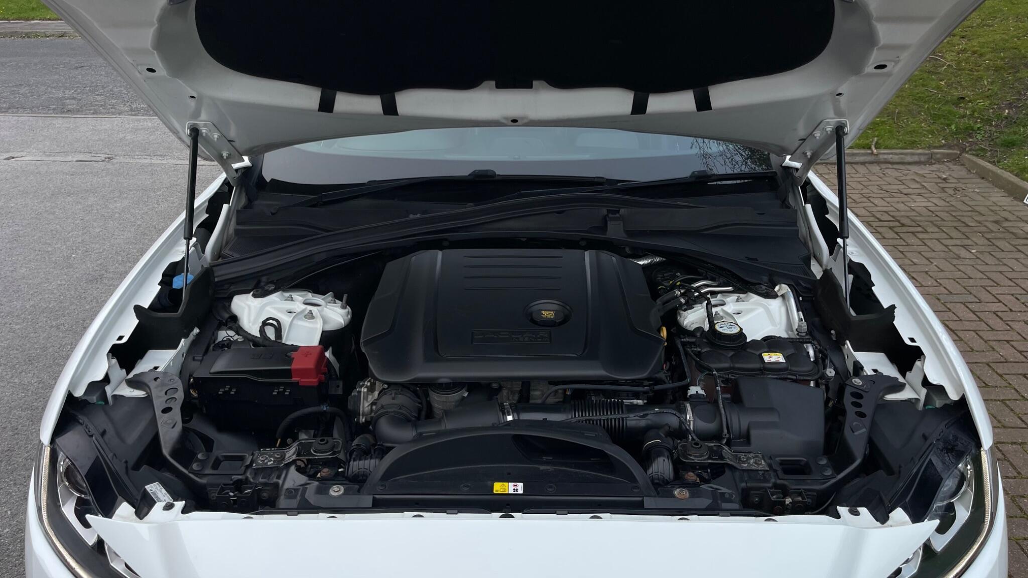 Jaguar F-Pace - Image 62