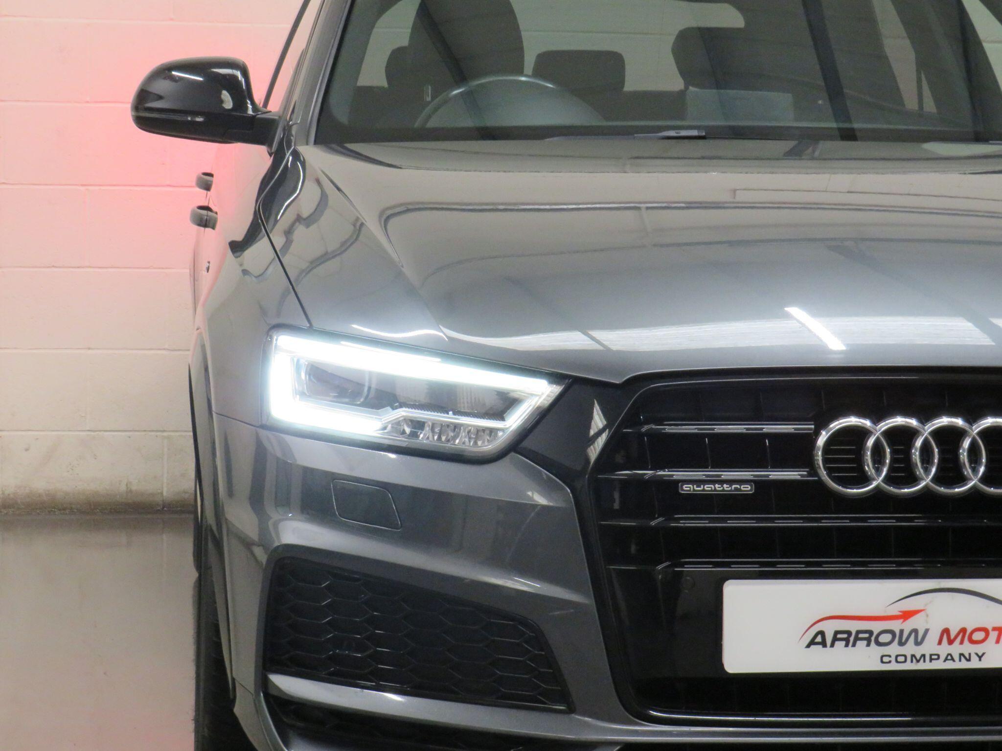 Audi Q3 - Image 11