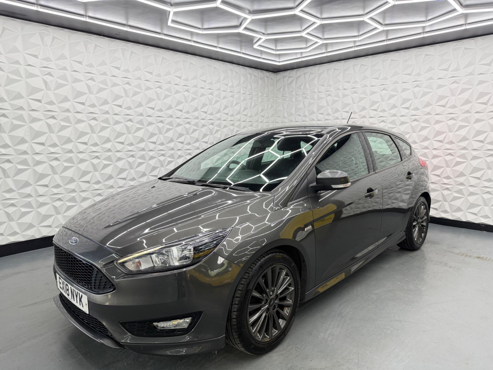Ford Focus - Image 6