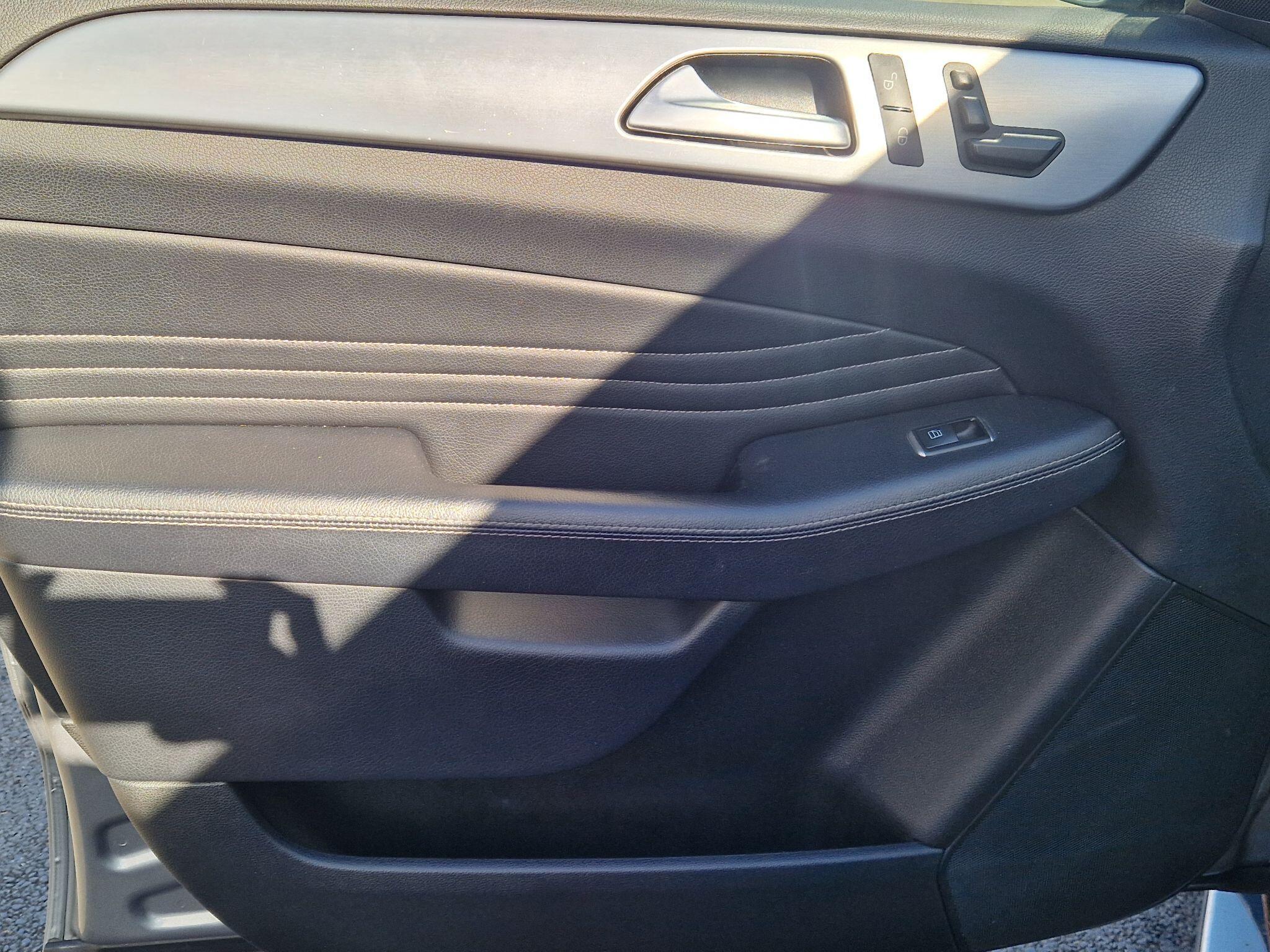 Mercedes M Class - Image 38