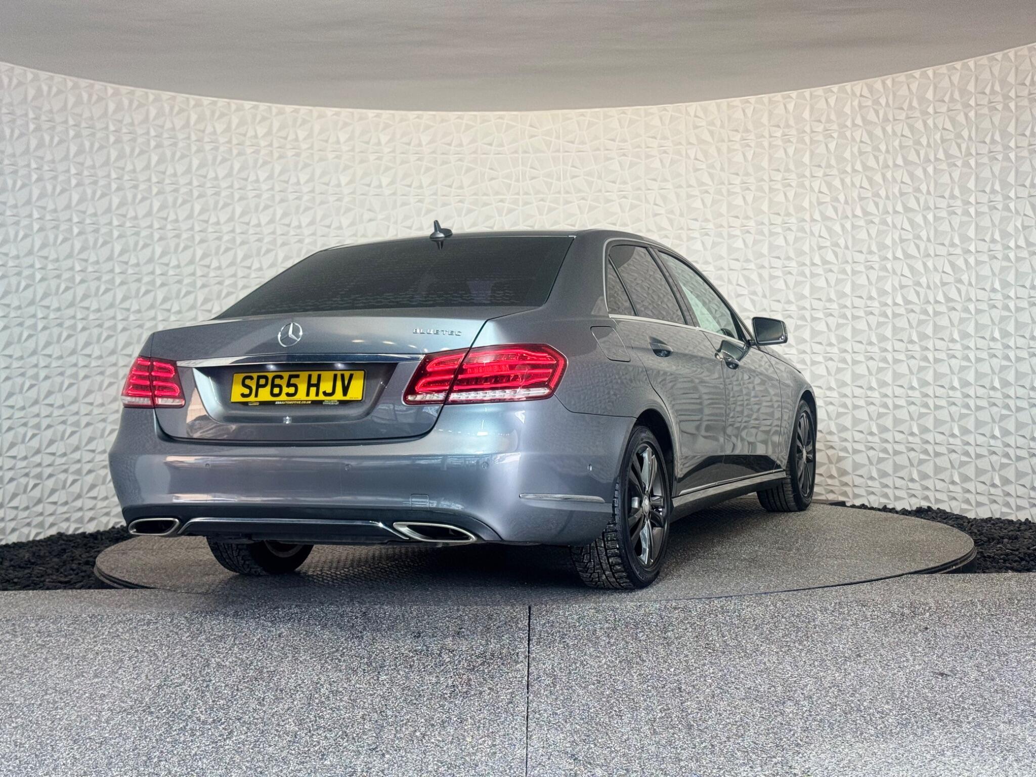 Mercedes E Class - Image 10