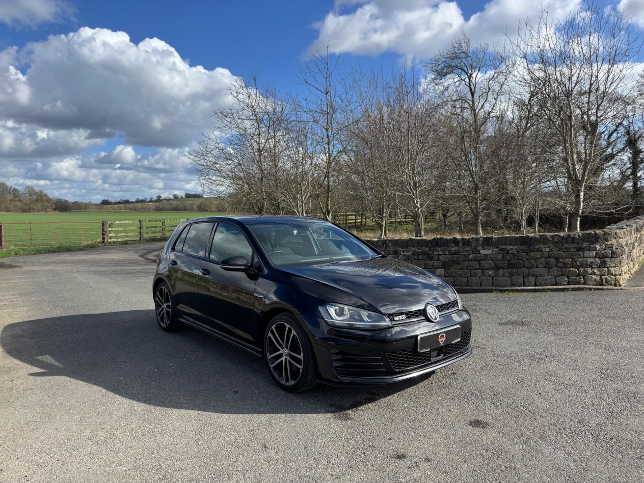 Volkswagen Golf - Image 5