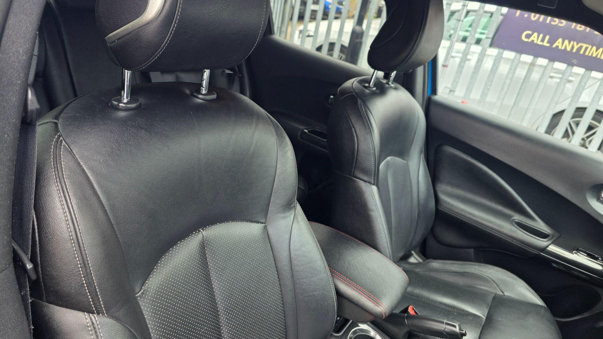 Hyundai i30 - Image 25