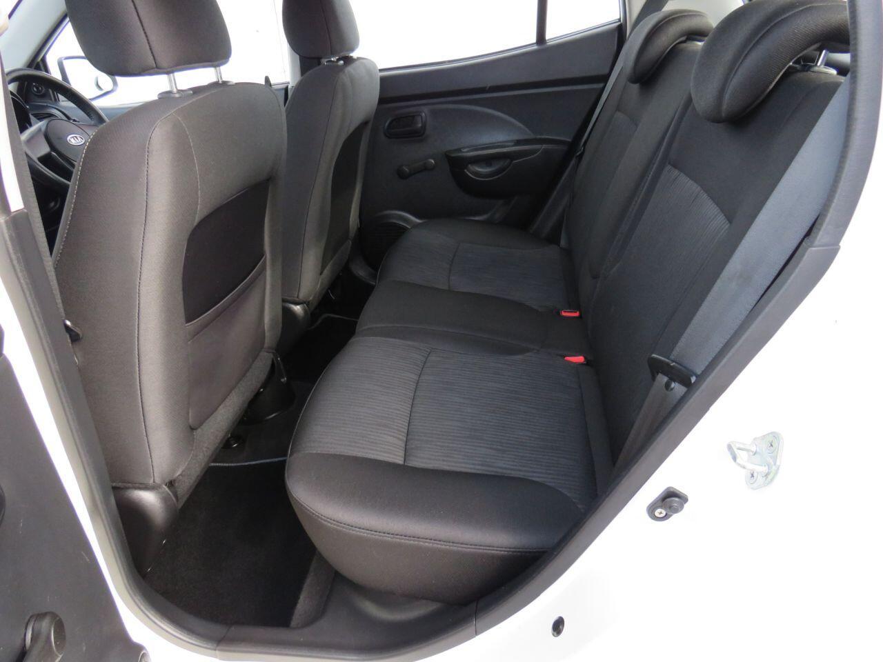 Kia Picanto - Image 10