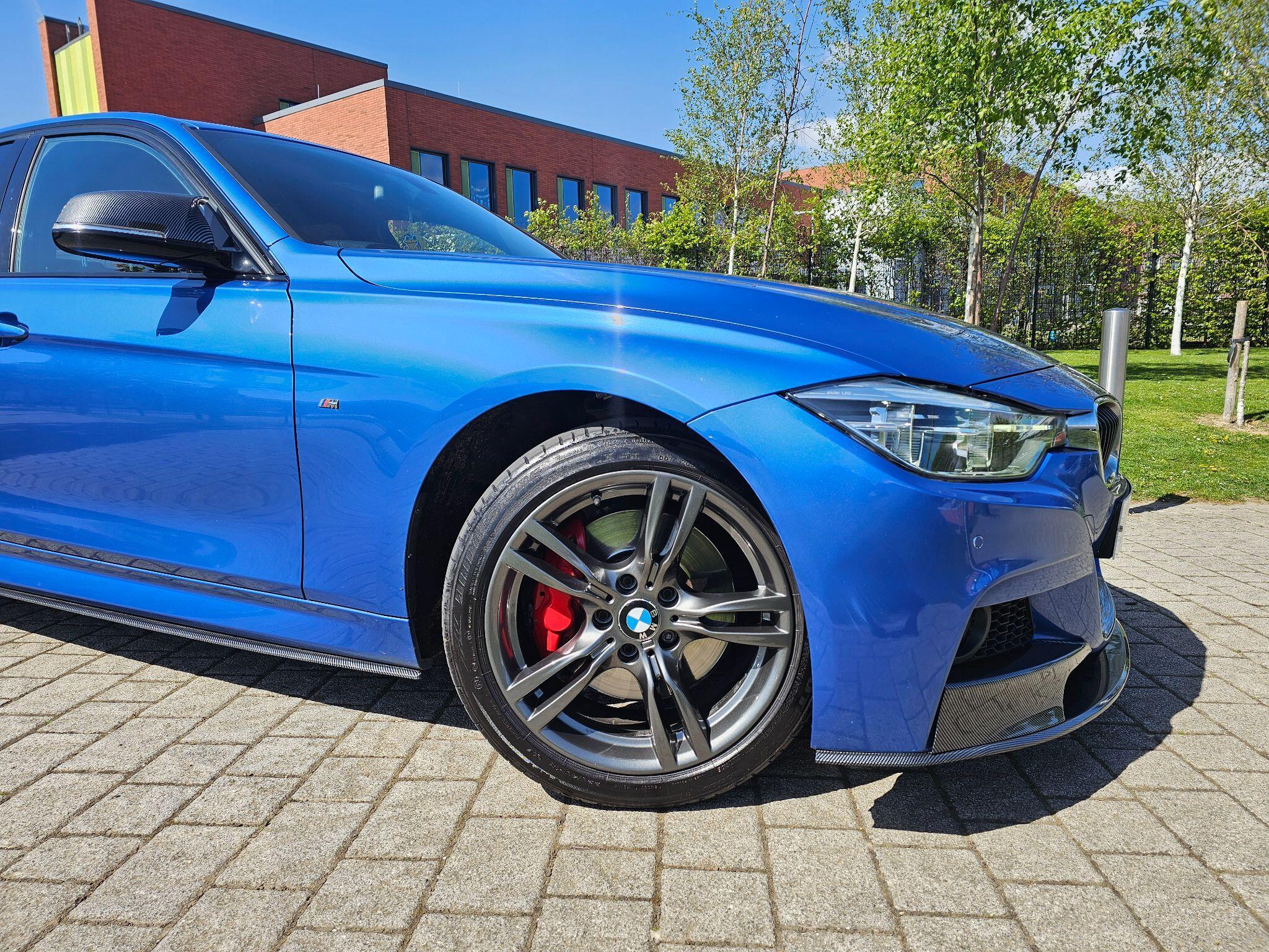 BMW 3 Series - Image 2