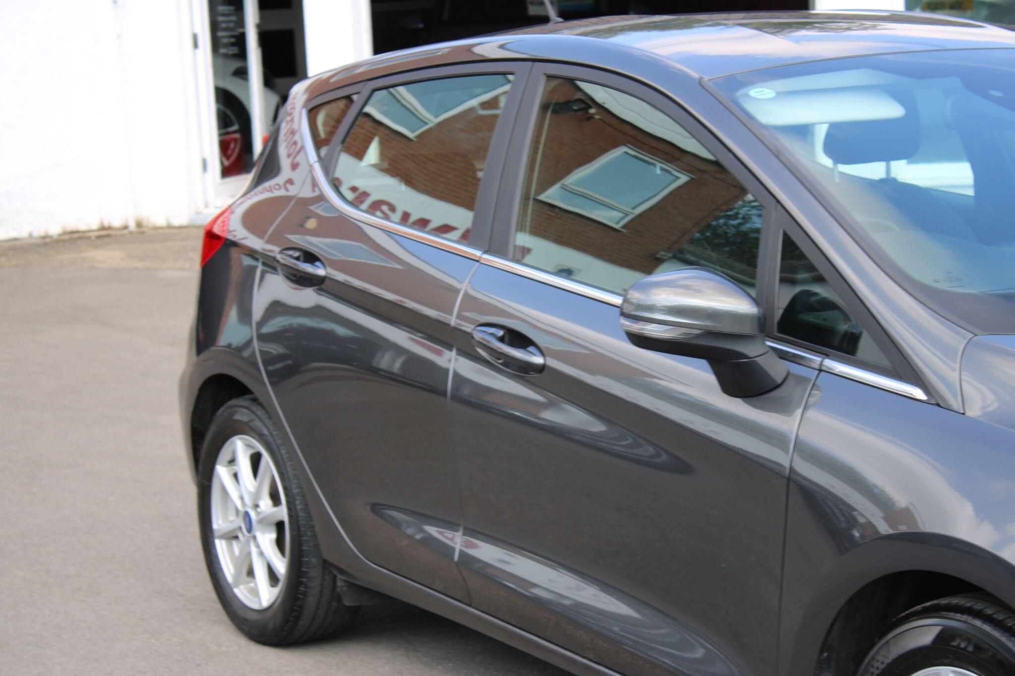 Ford Fiesta - Image 11