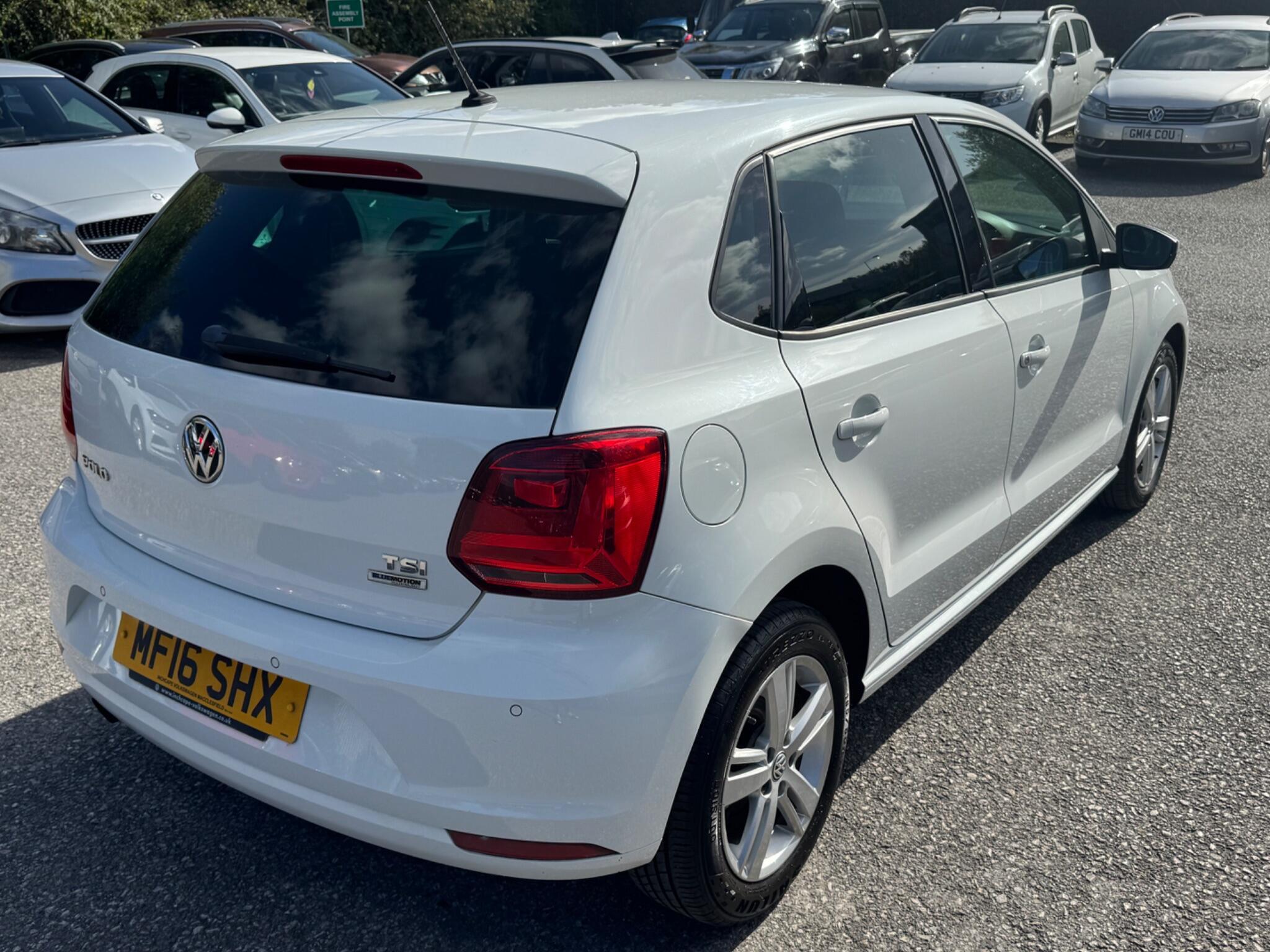 Volkswagen Polo - Image 14