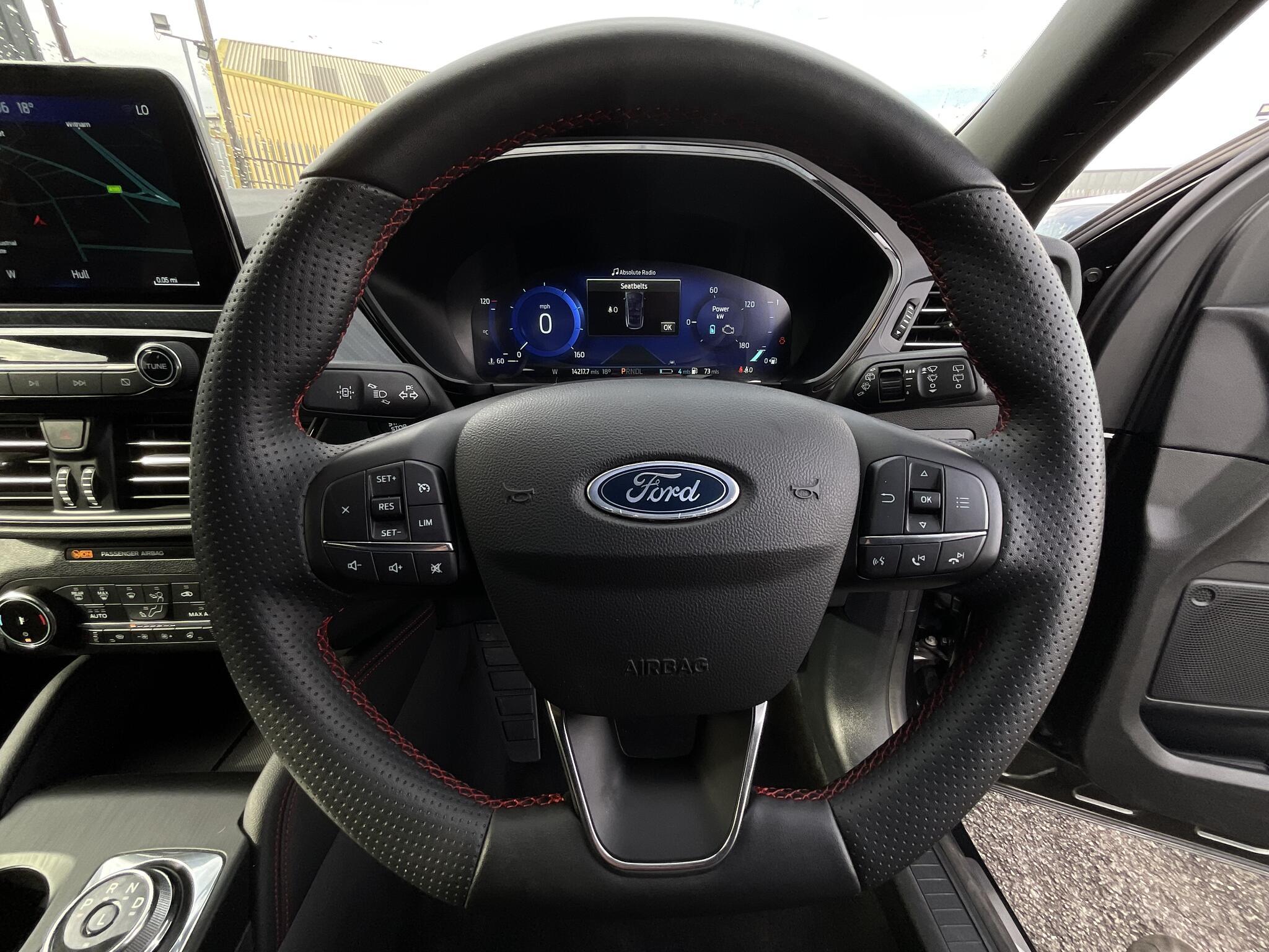 Ford Kuga - Image 20