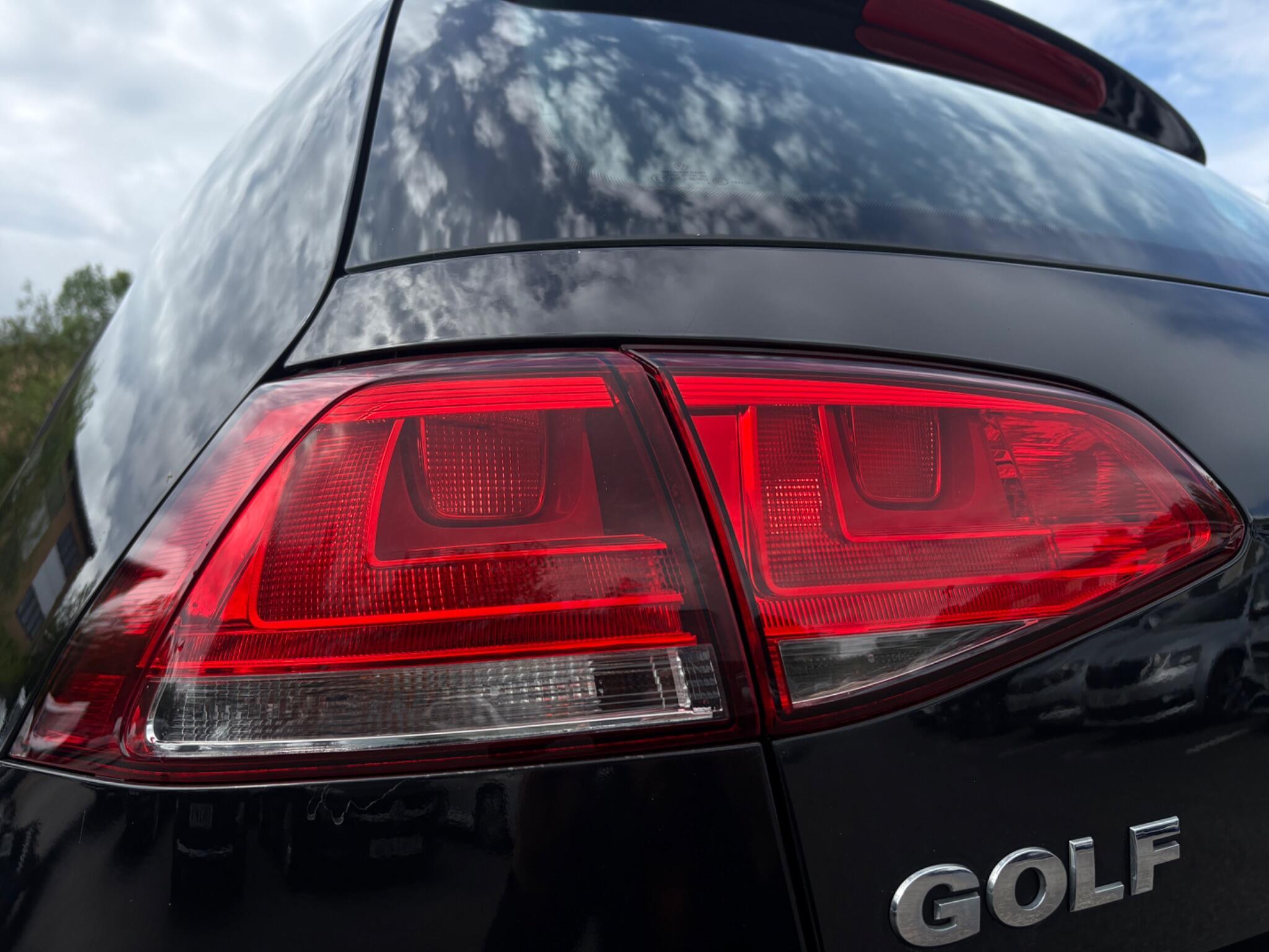 Volkswagen Golf - Image 15