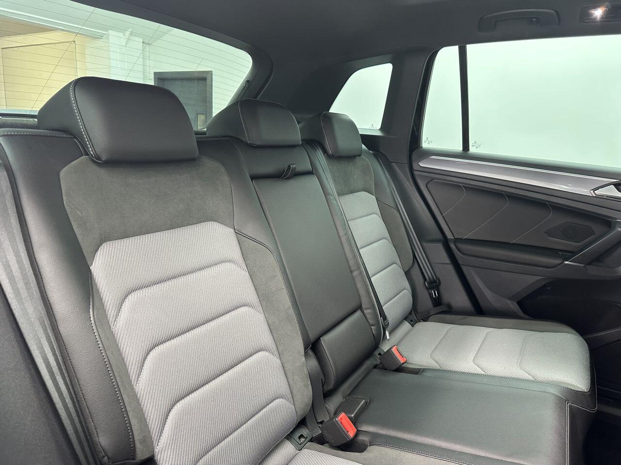 Volkswagen Tiguan - Image 11