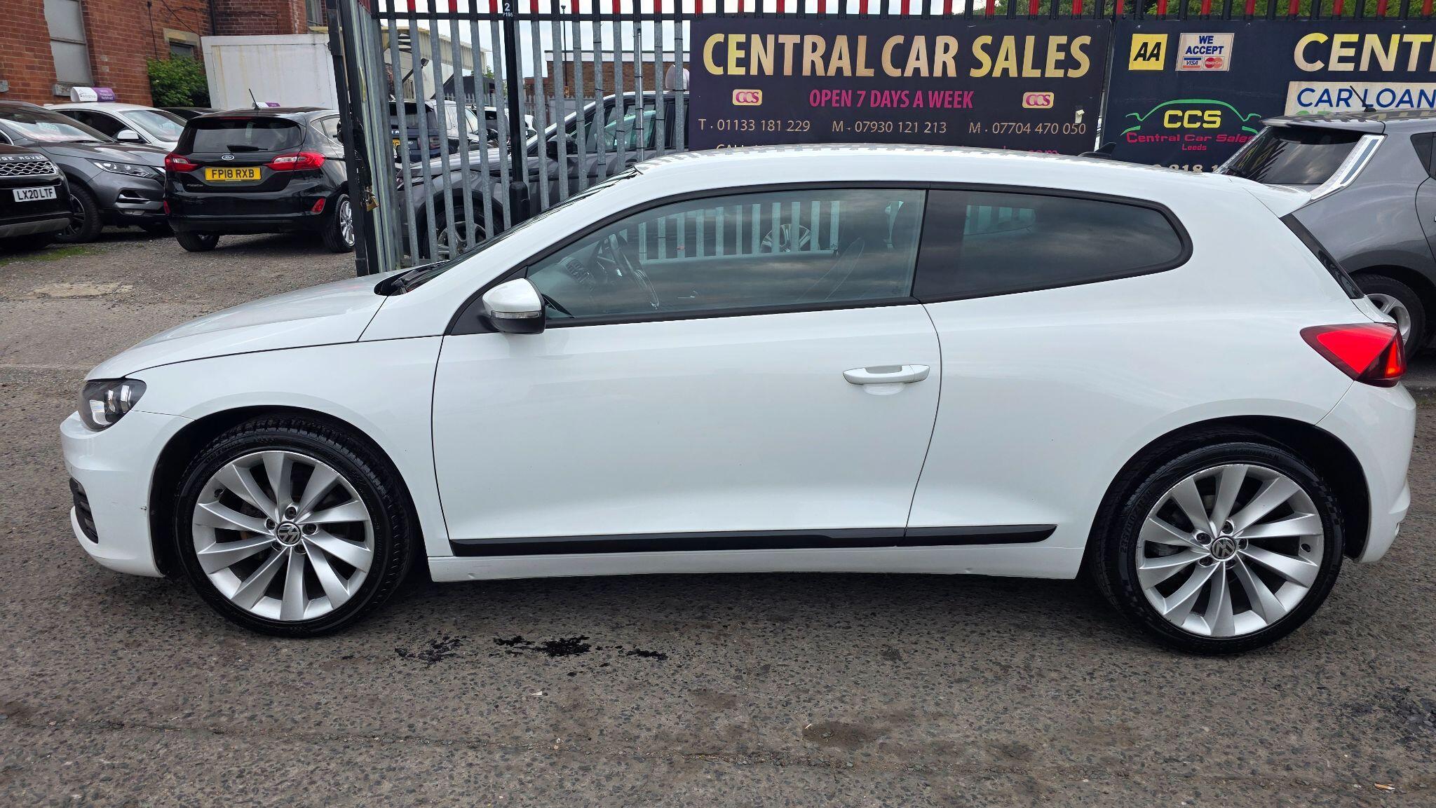 Volkswagen Scirocco - Image 14