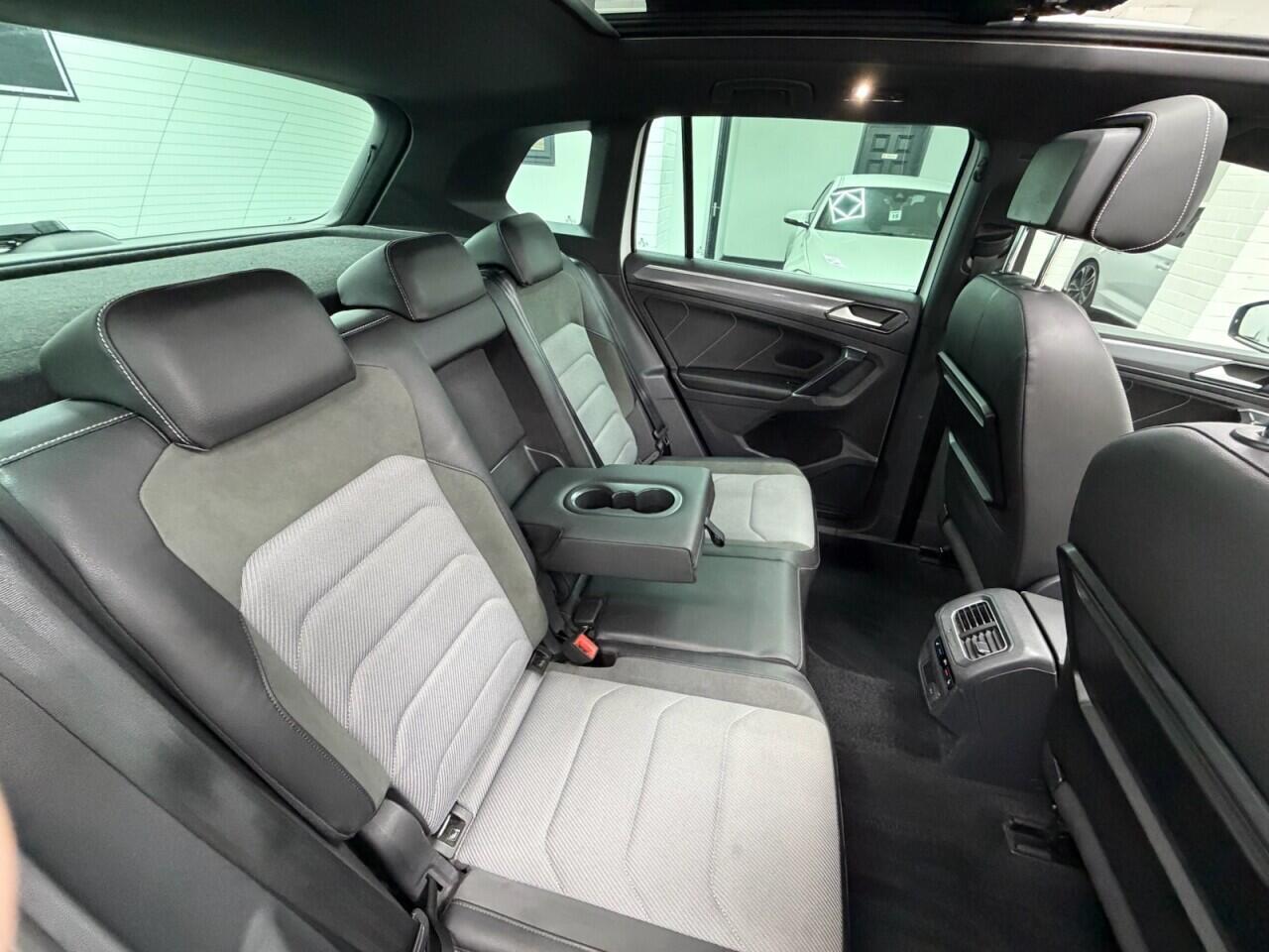 Volkswagen Tiguan - Image 21