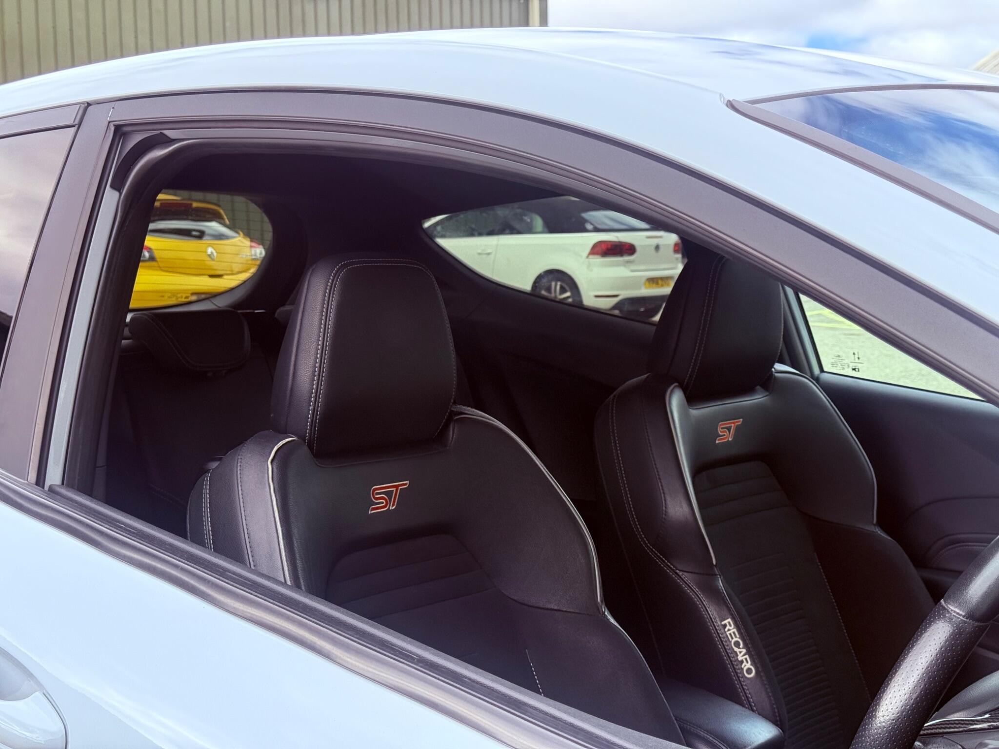 Ford Fiesta - Image 13